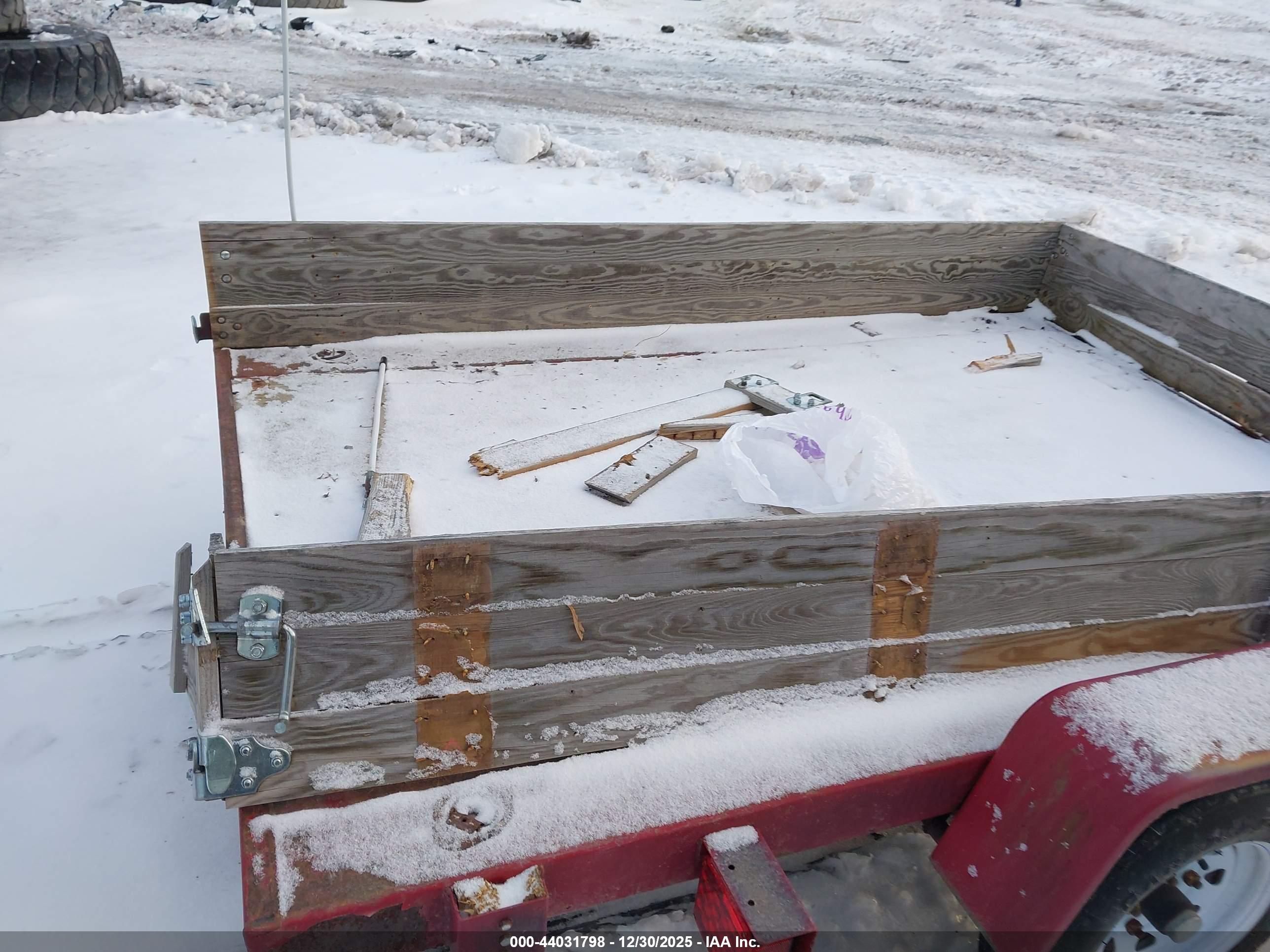 SURE-TRAC TRAILER image 8