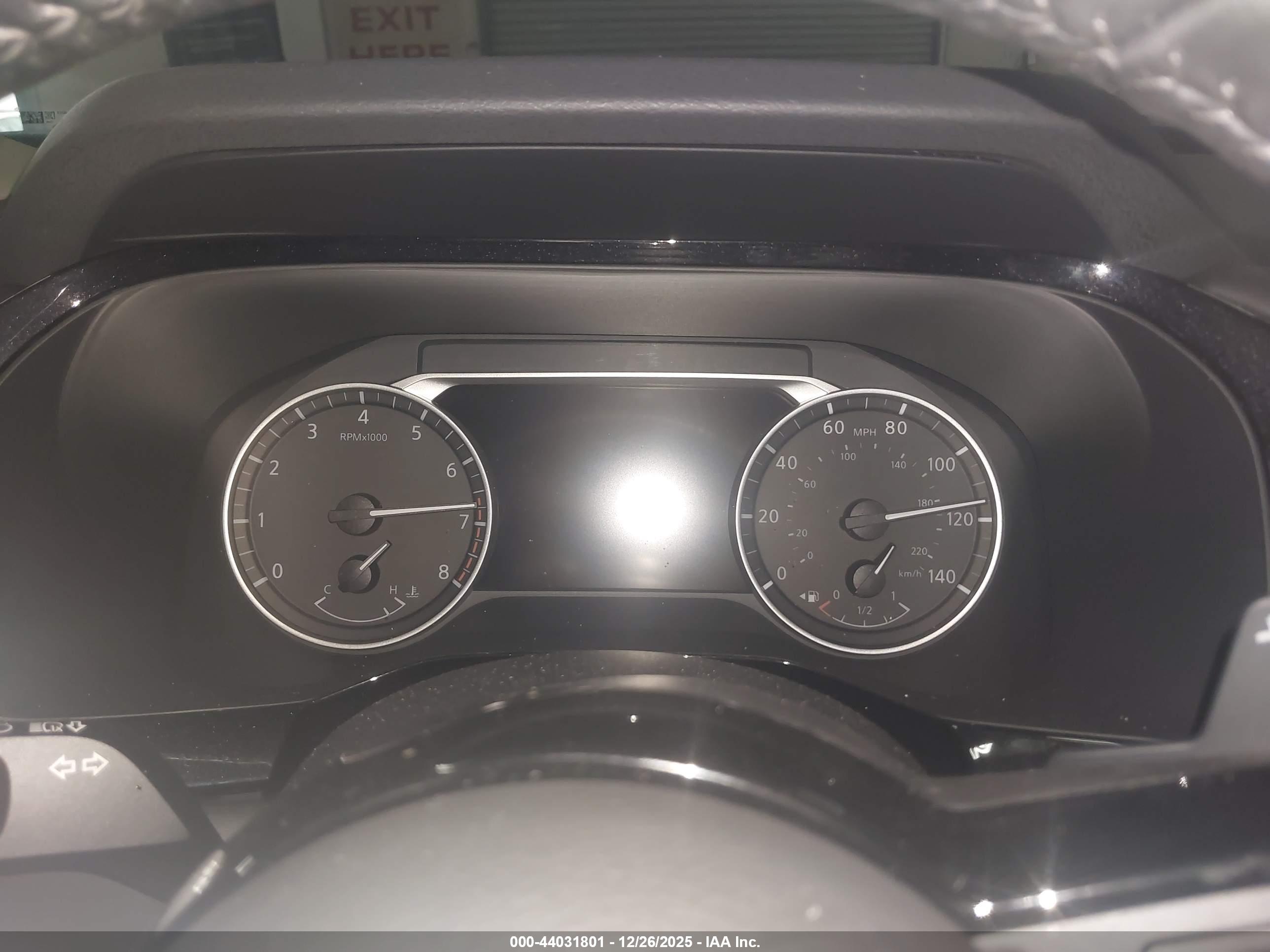 NISSAN PATHFINDER image 7