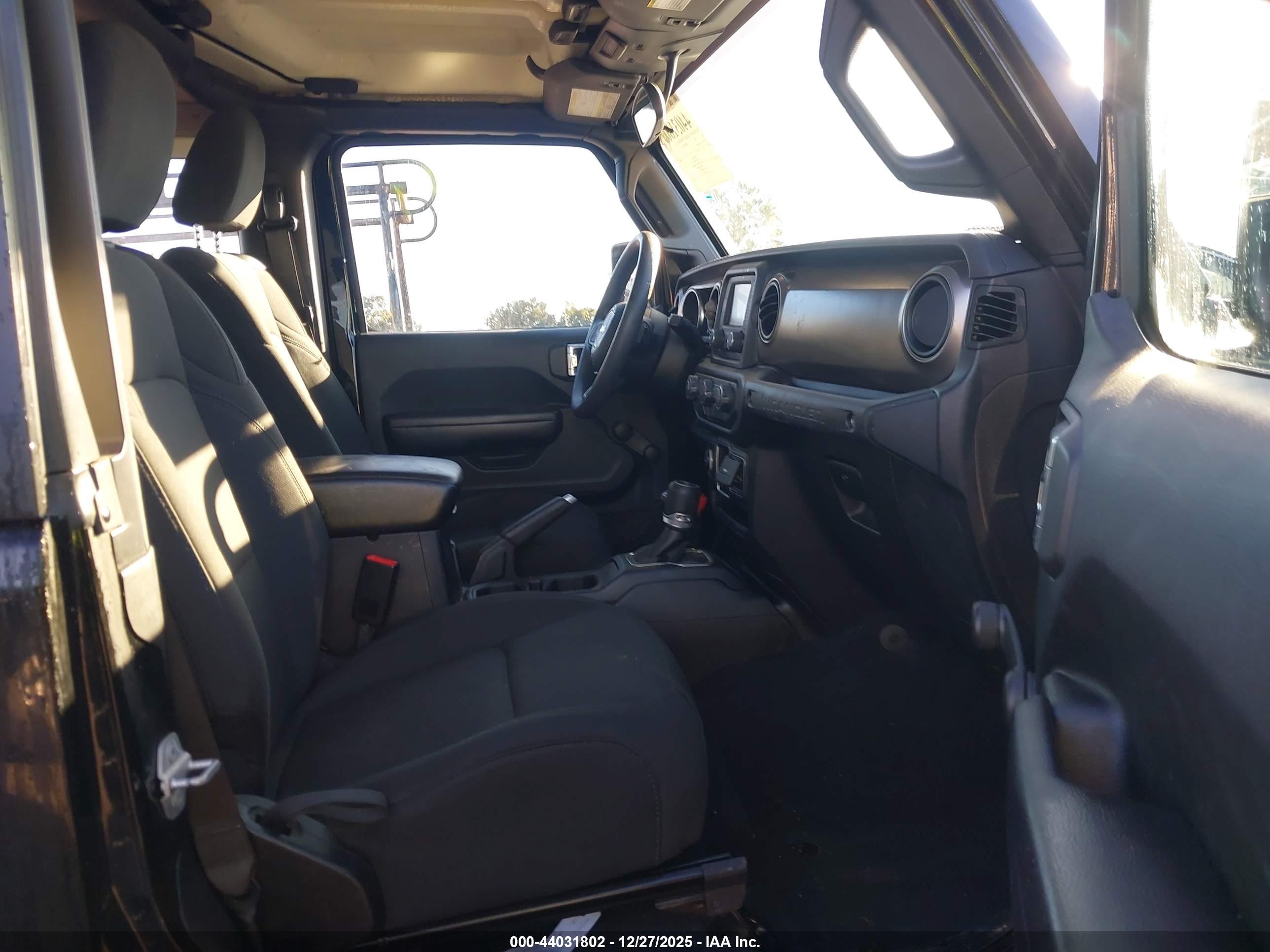 JEEP WRANGLER image 5