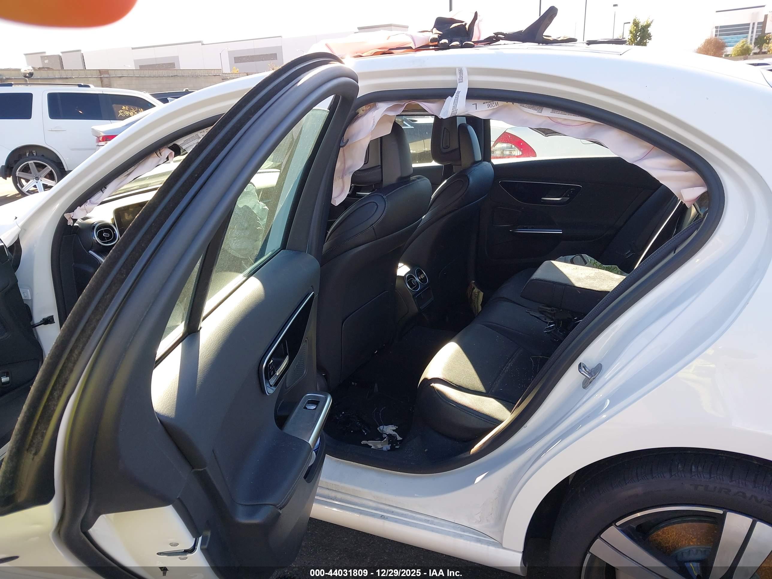 MERCEDES-BENZ C image 8