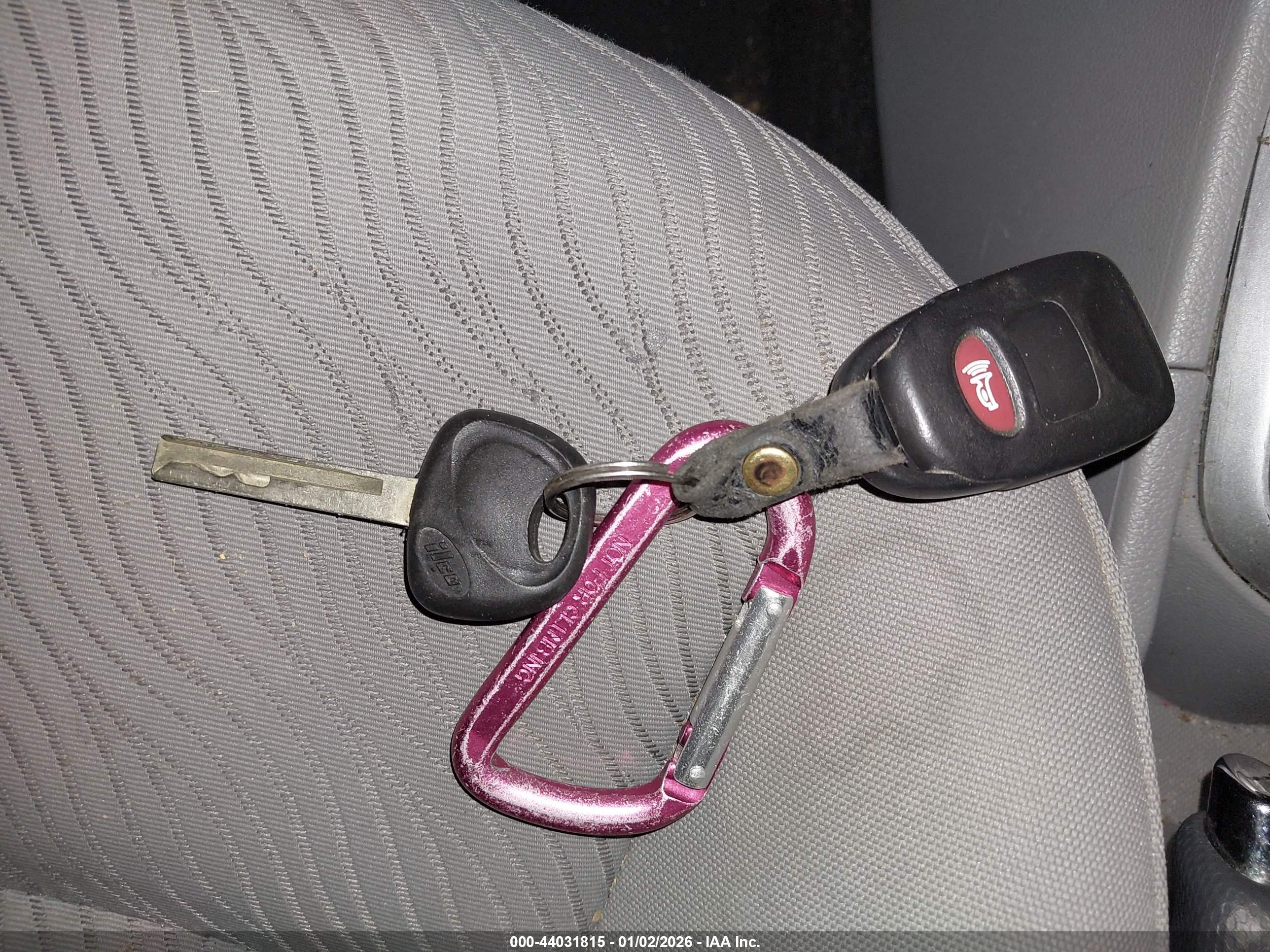 HYUNDAI ACCENT image 11