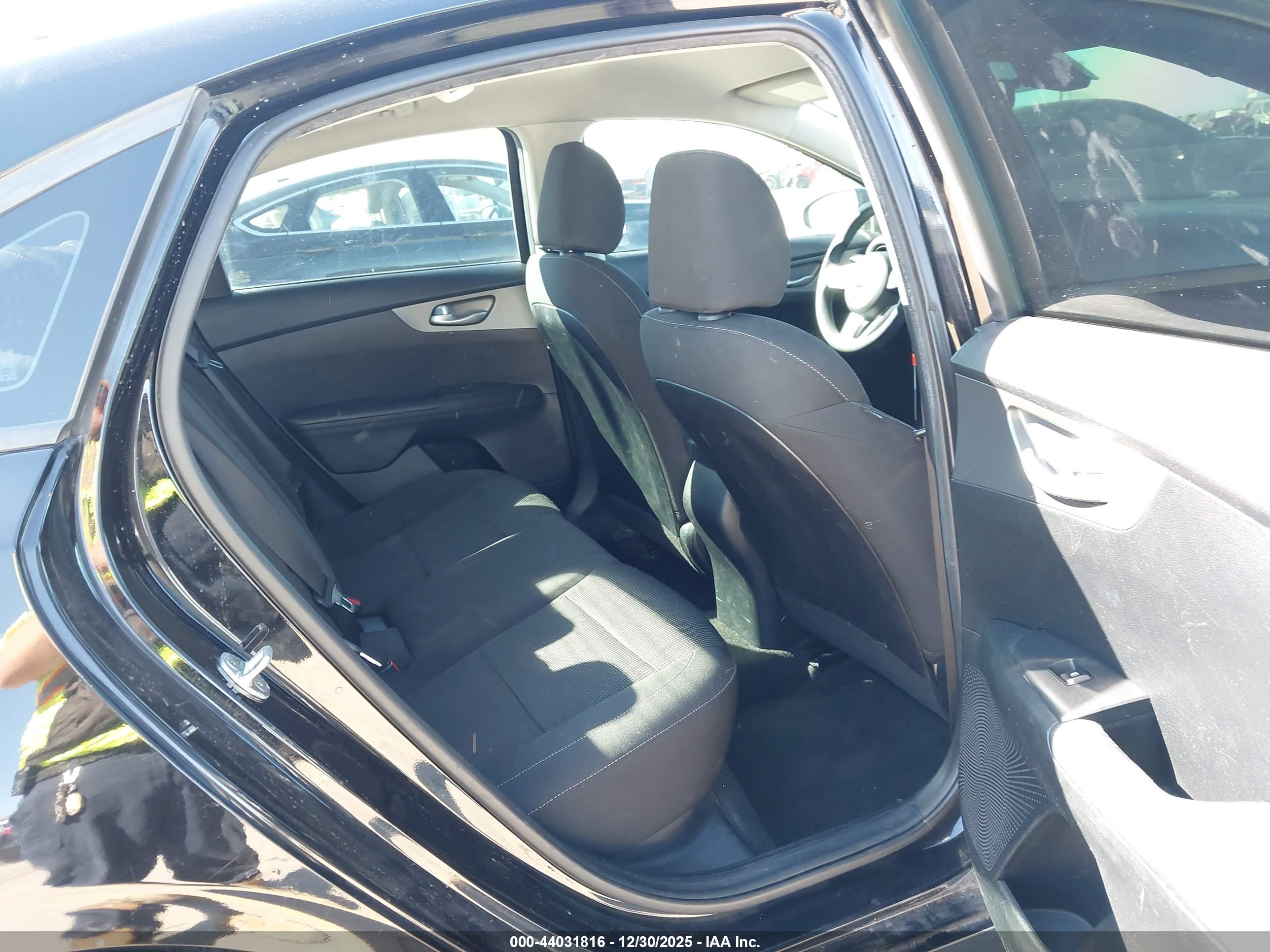 KIA FORTE image 8