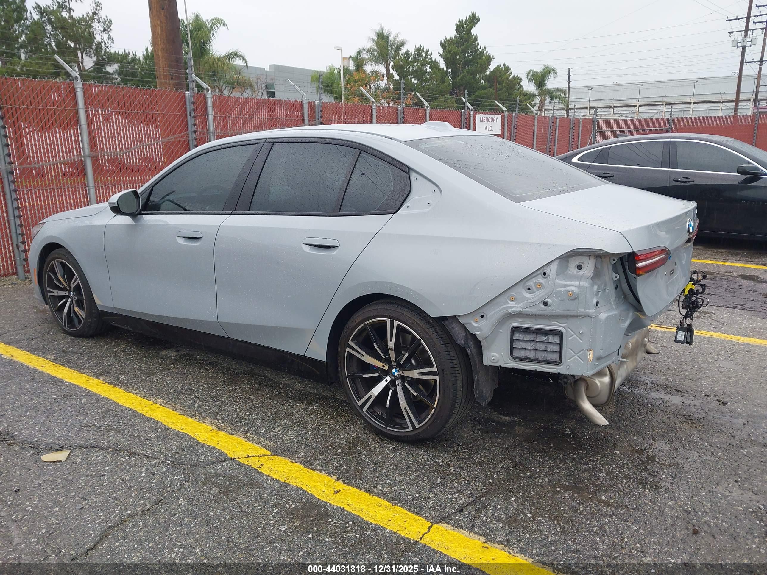BMW 530I image 3