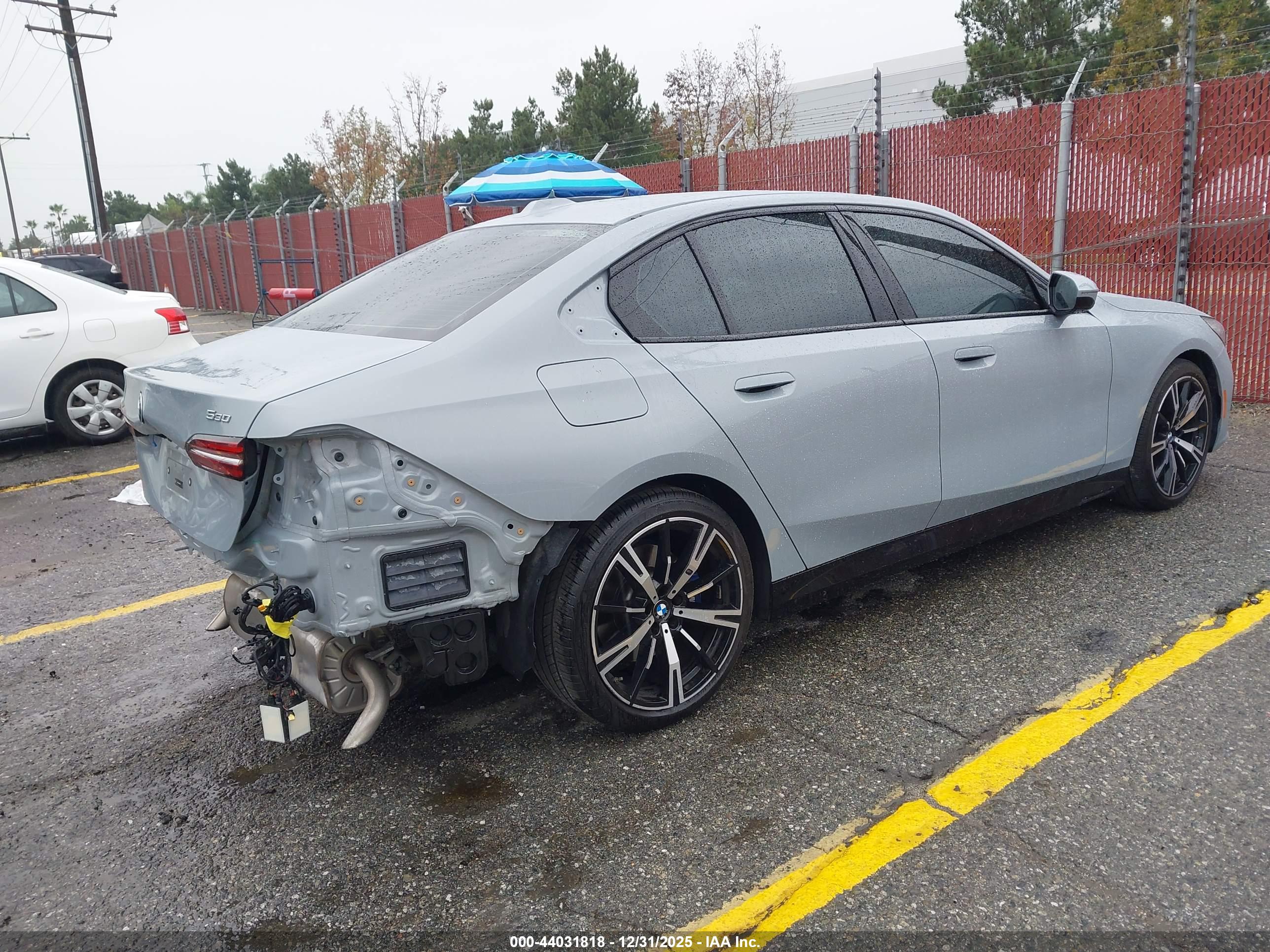 BMW 530I image 4