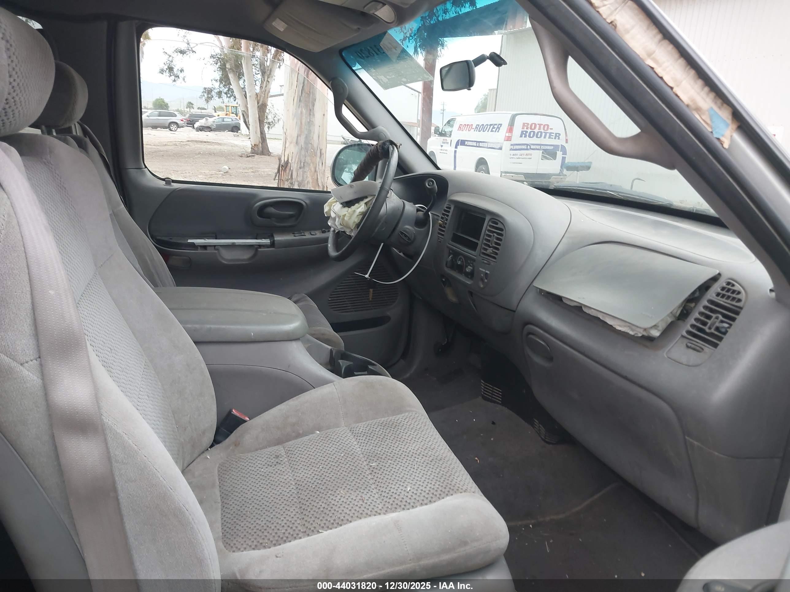 FORD F-150 image 5