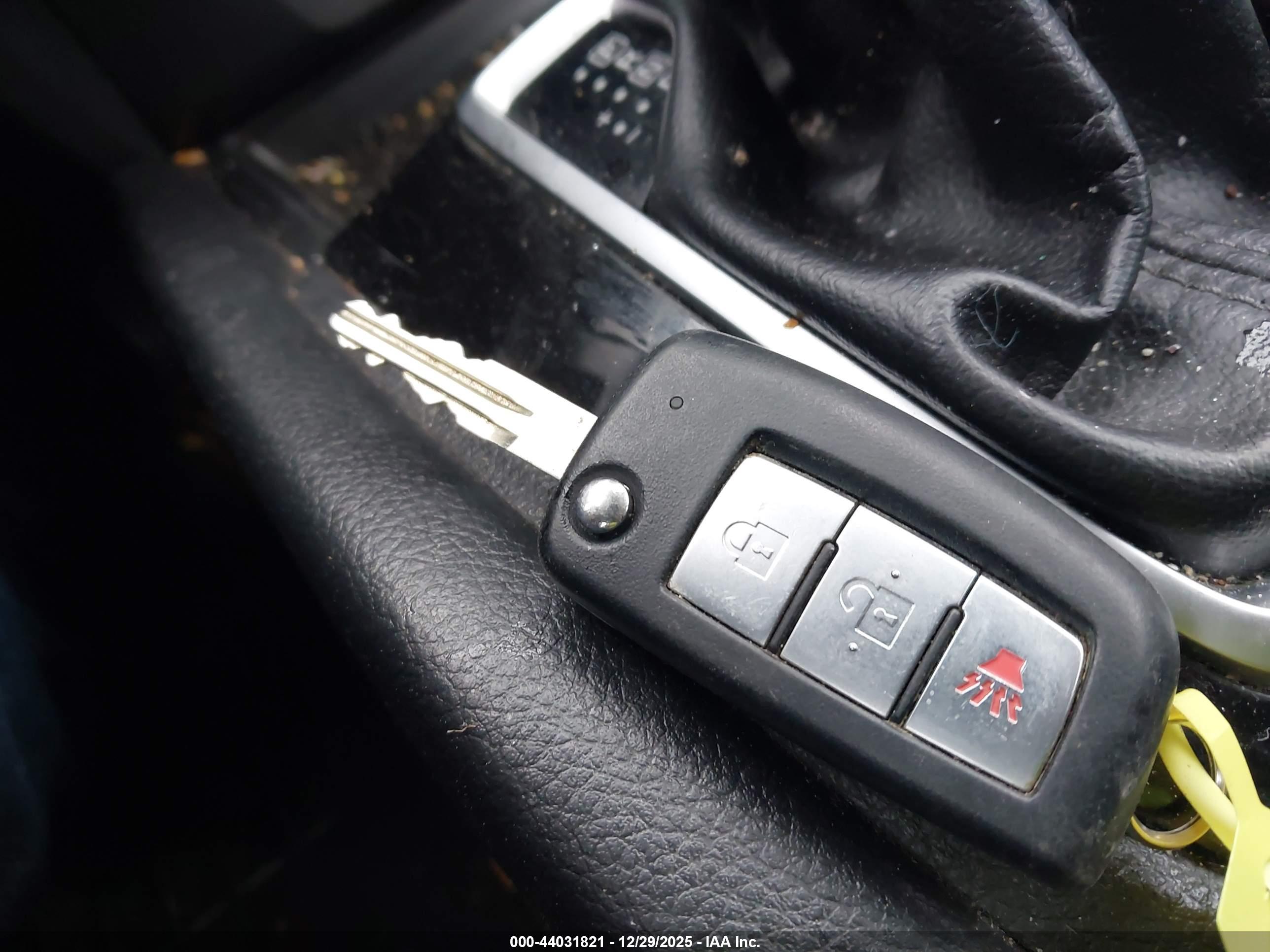 NISSAN ROGUE image 11