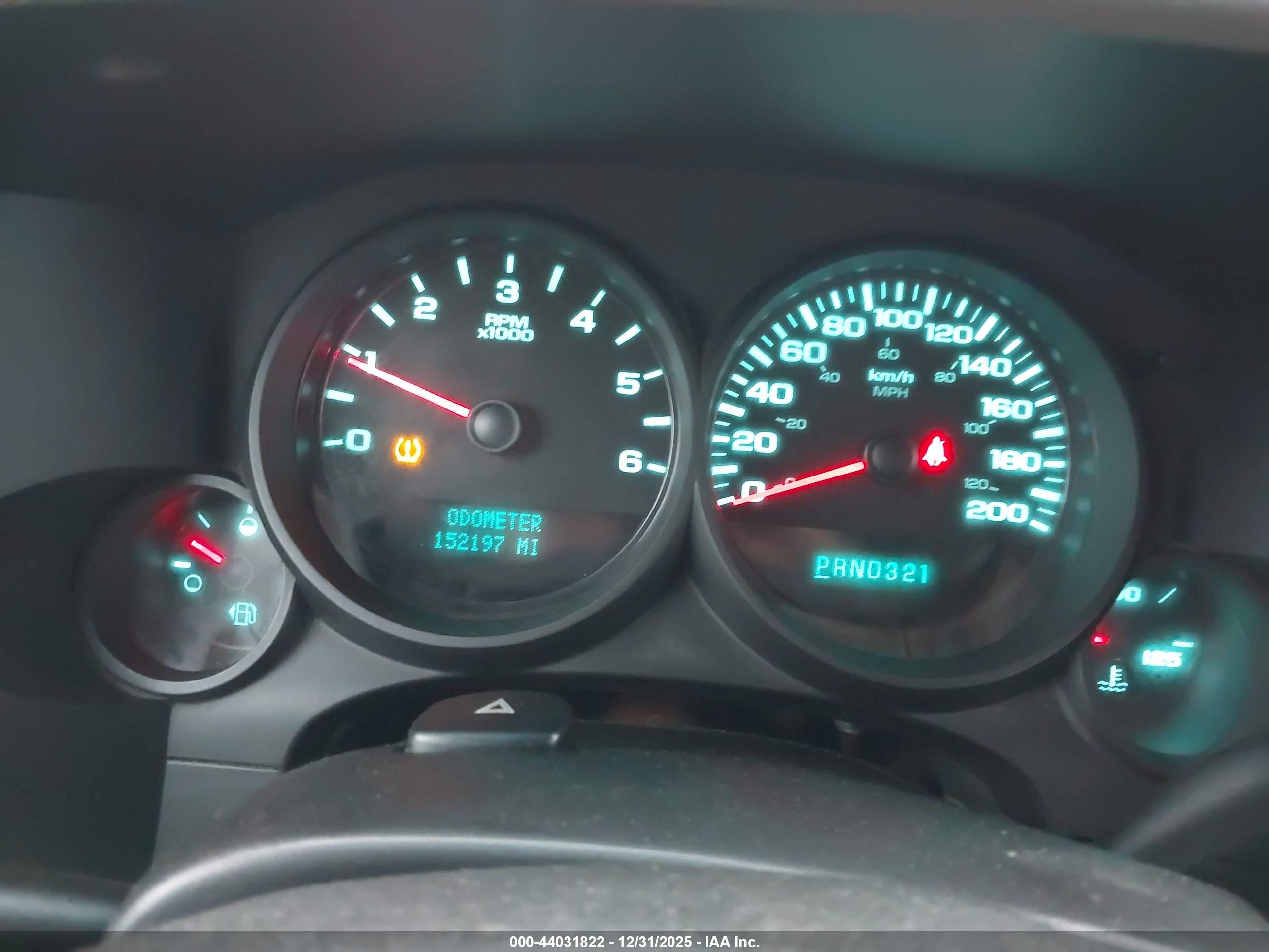 CHEVROLET SILVERADO image 7
