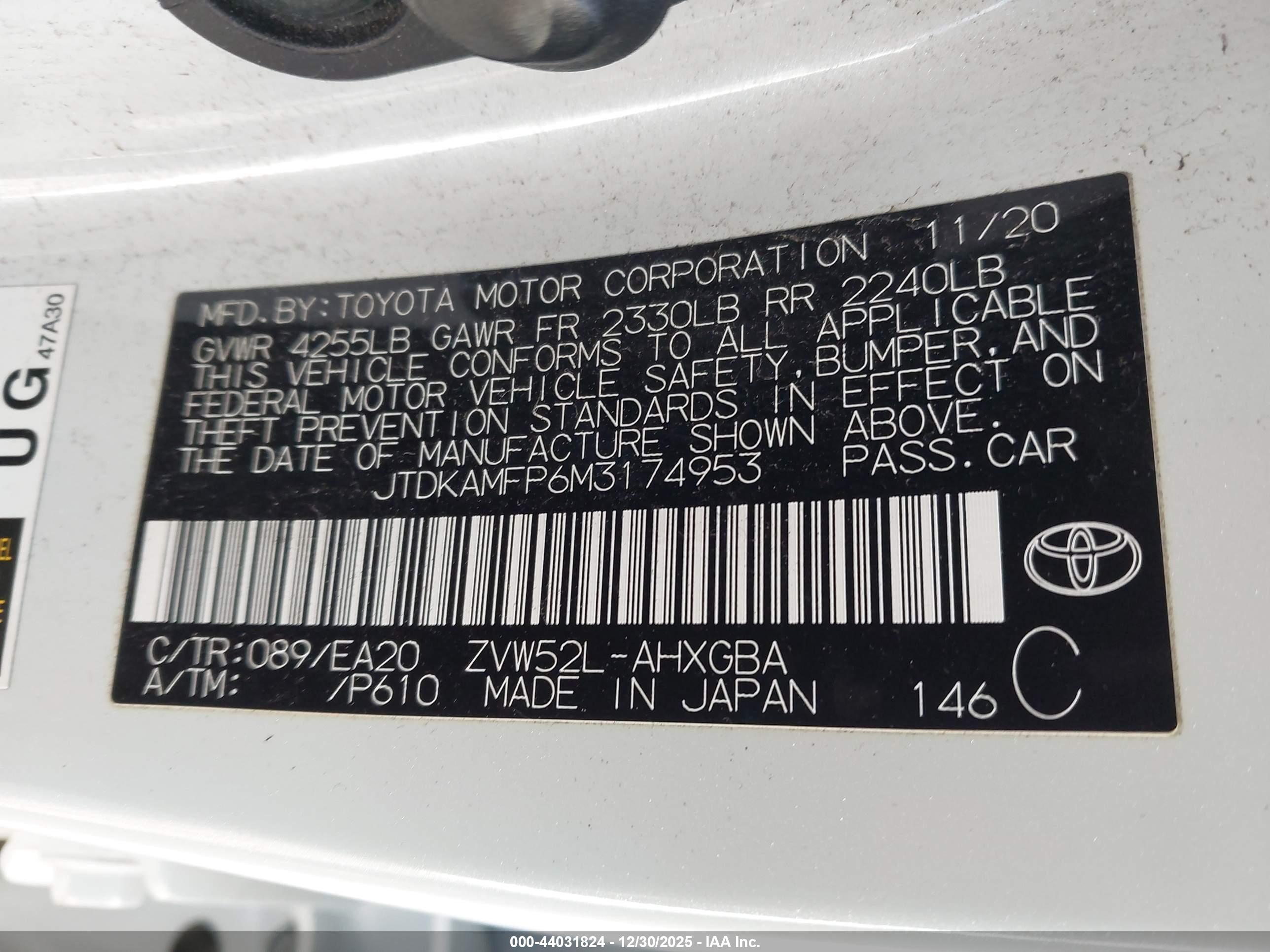 TOYOTA PRIUS image 9
