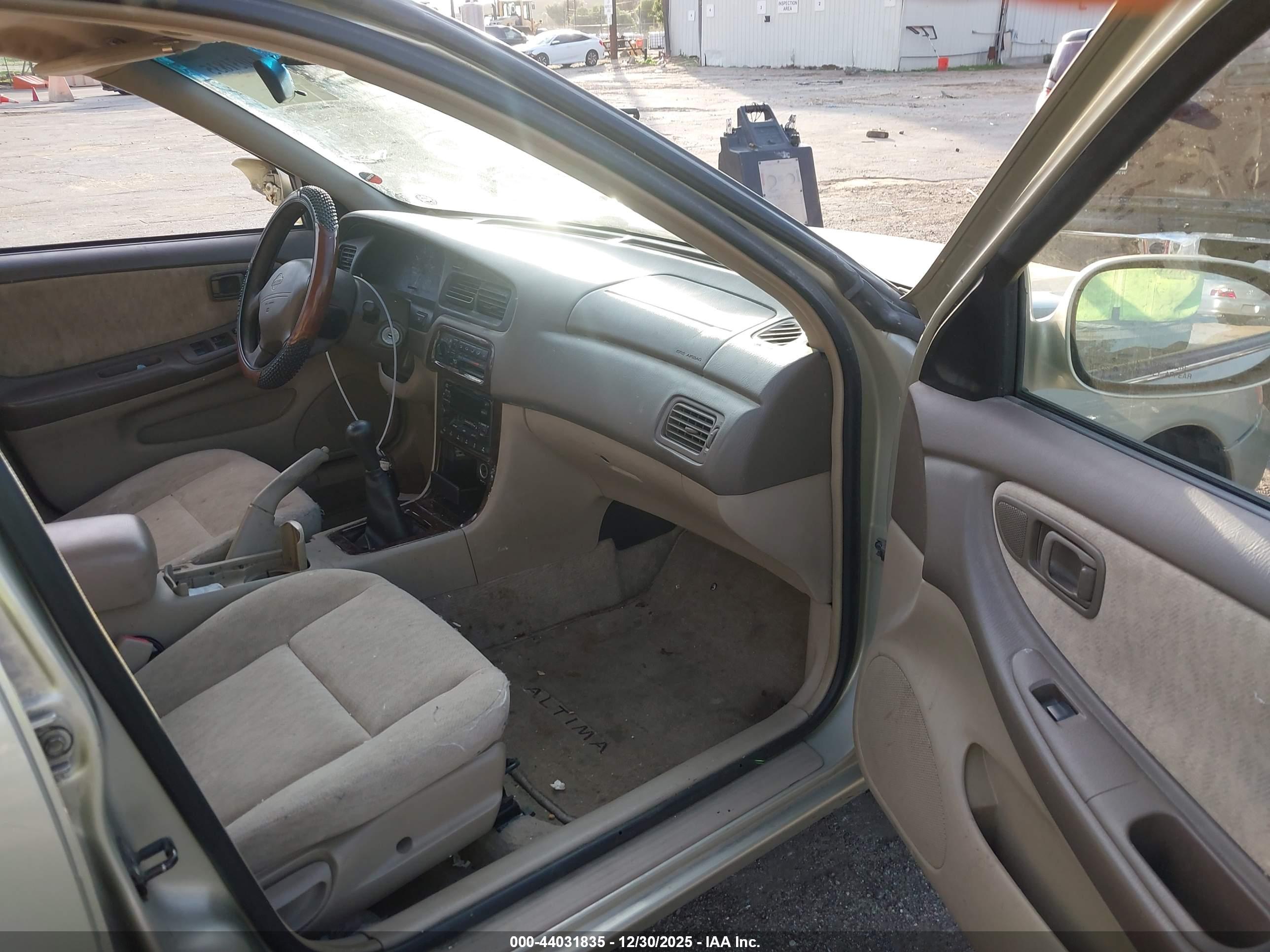 NISSAN ALTIMA image 5