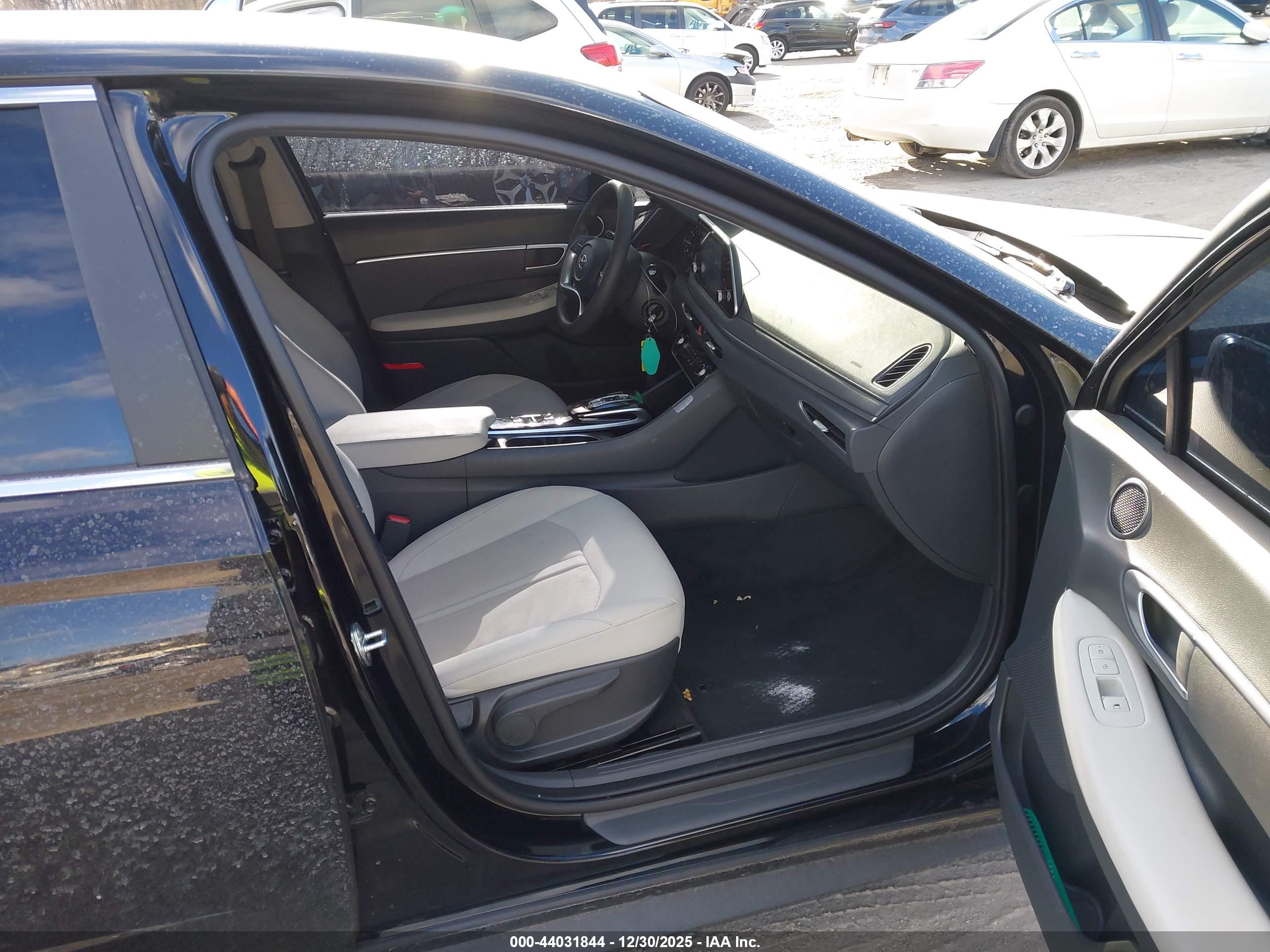 HYUNDAI SONATA image 5