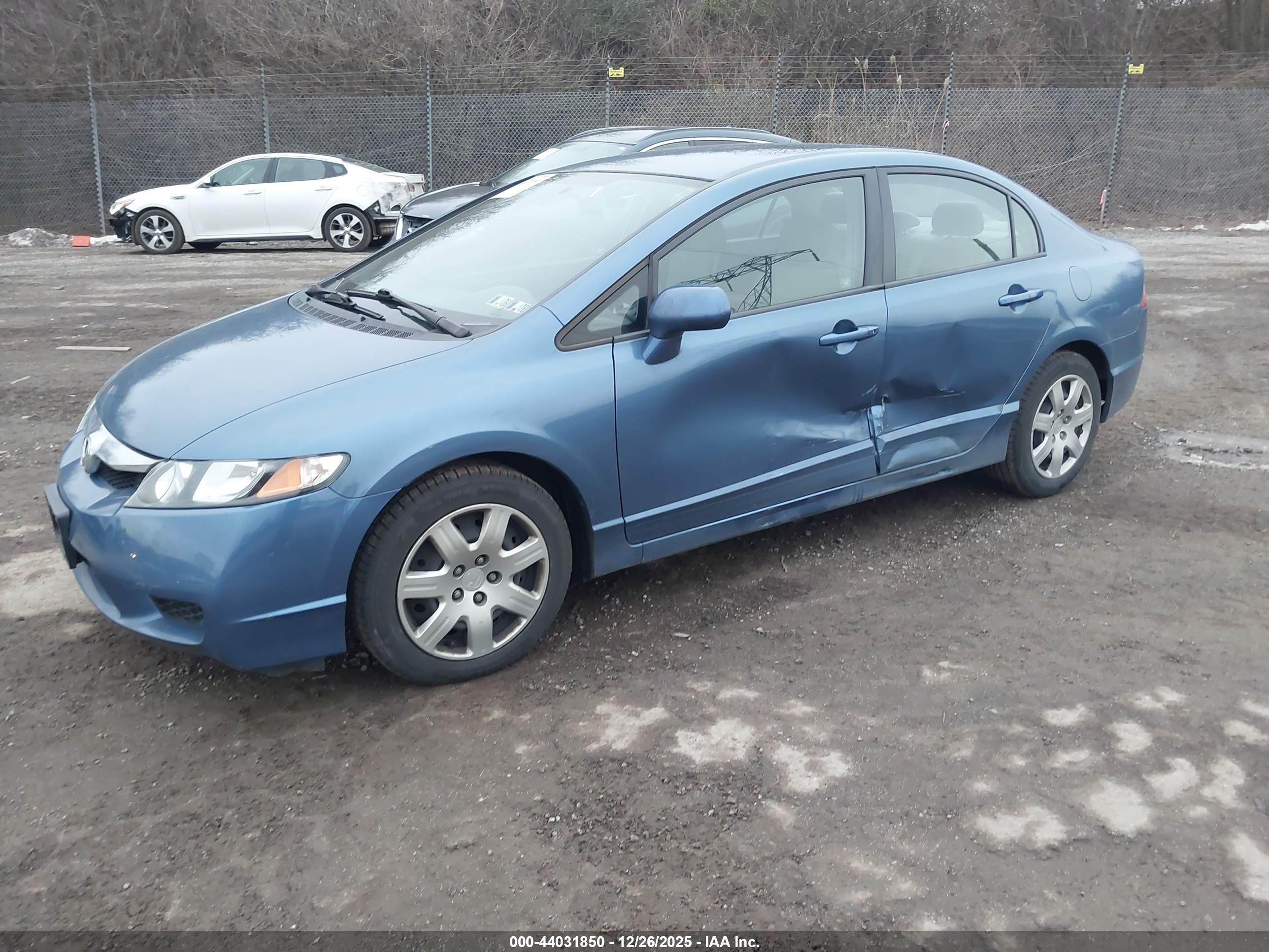 HONDA CIVIC image 2