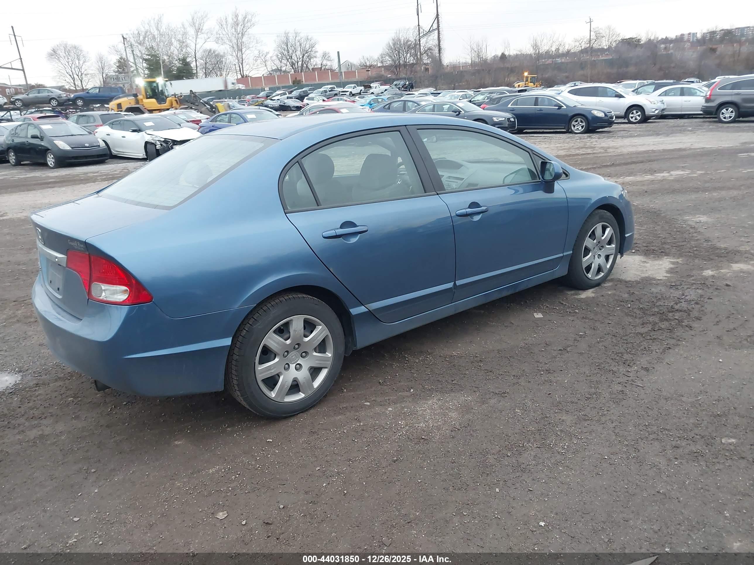 HONDA CIVIC image 4