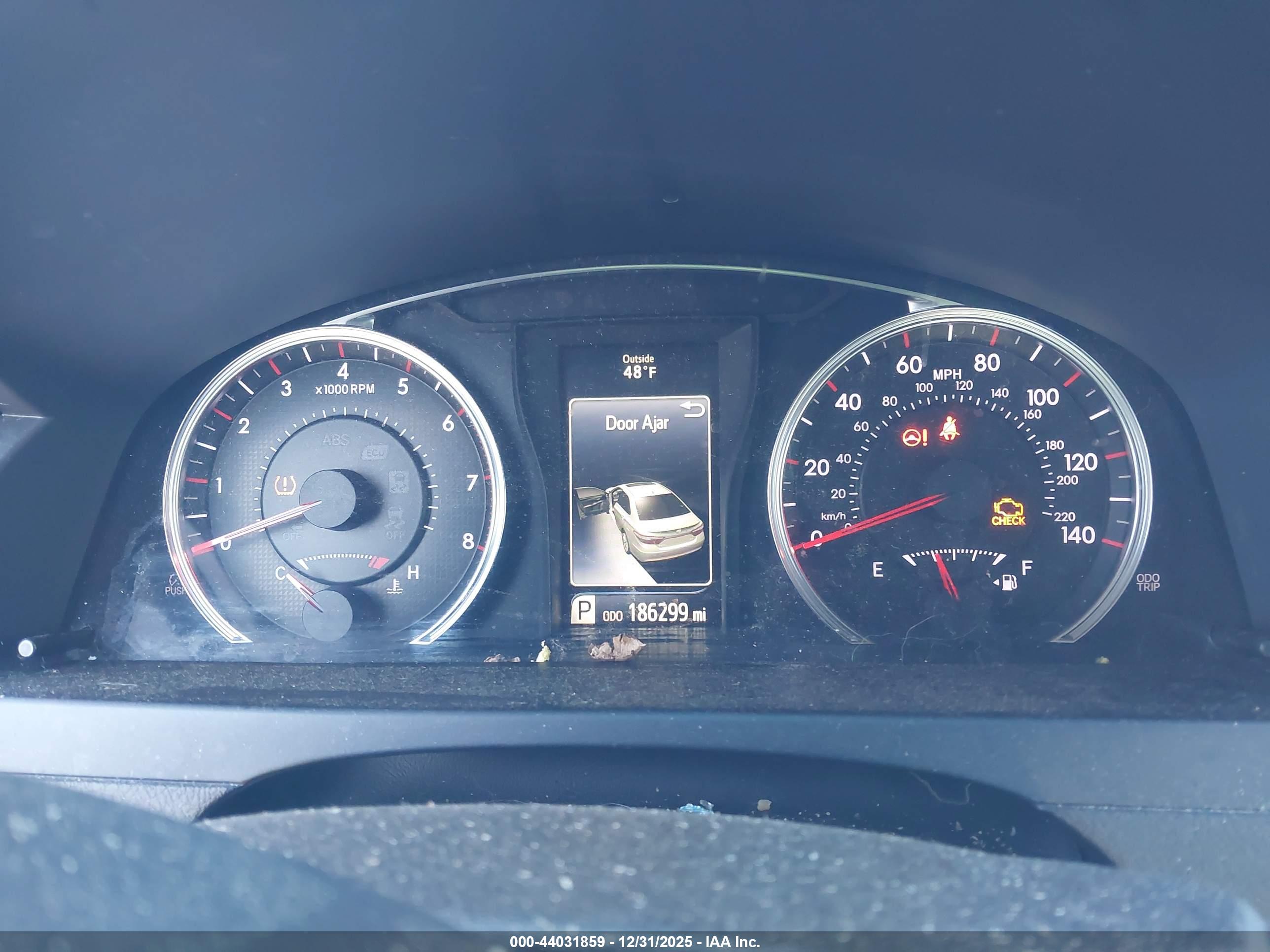 TOYOTA CAMRY image 7