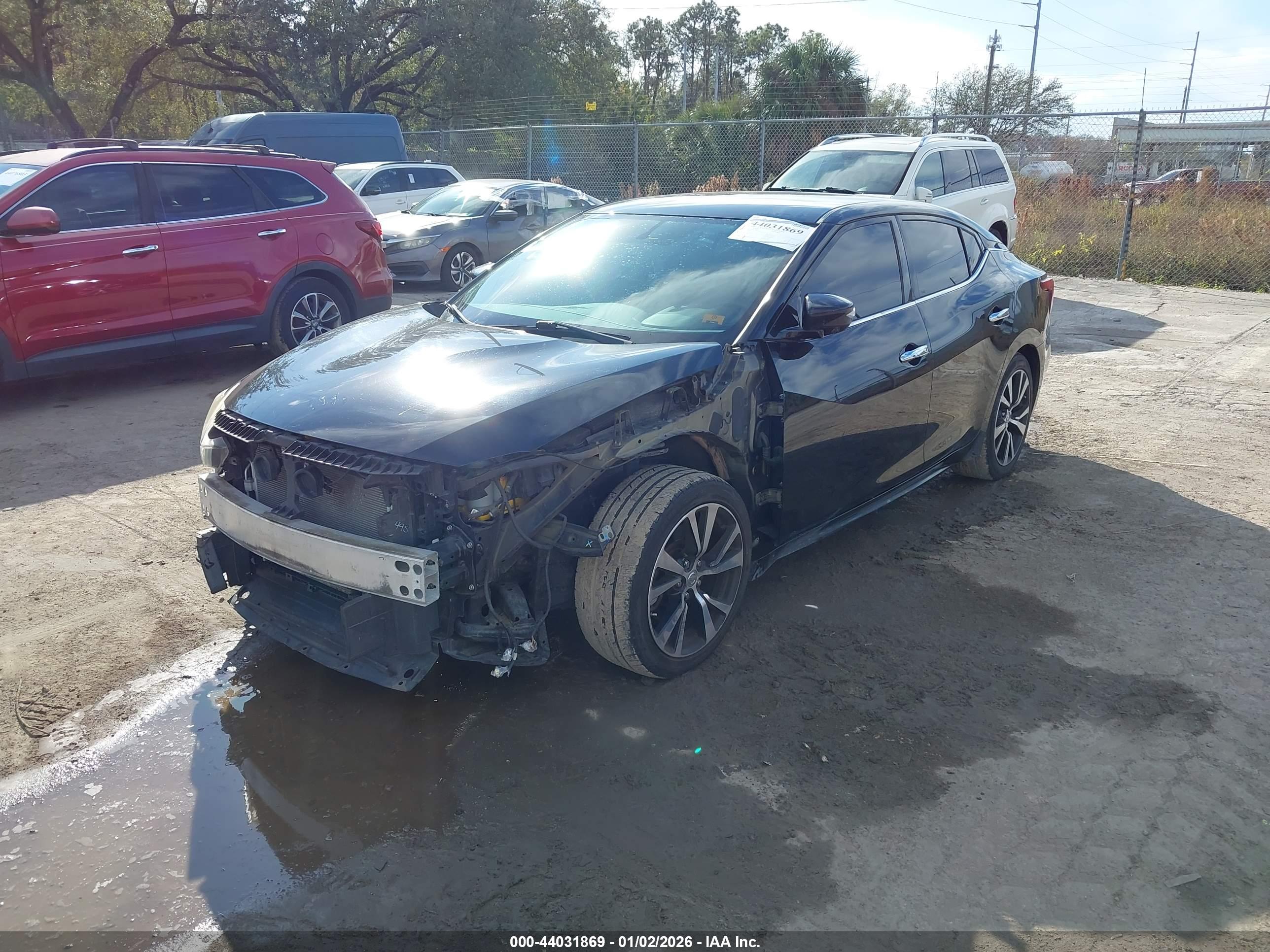 NISSAN MAXIMA image 2