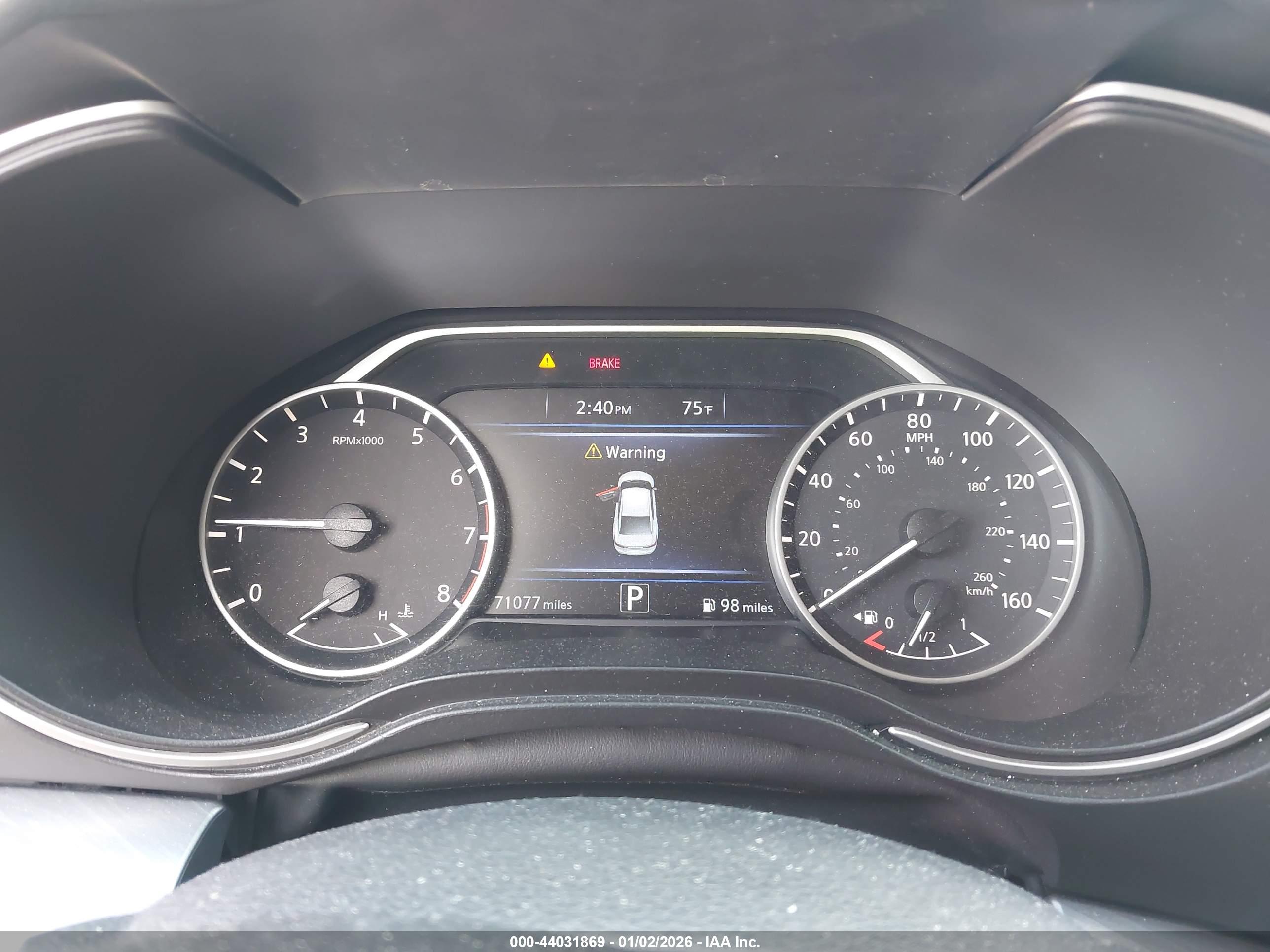 NISSAN MAXIMA image 7