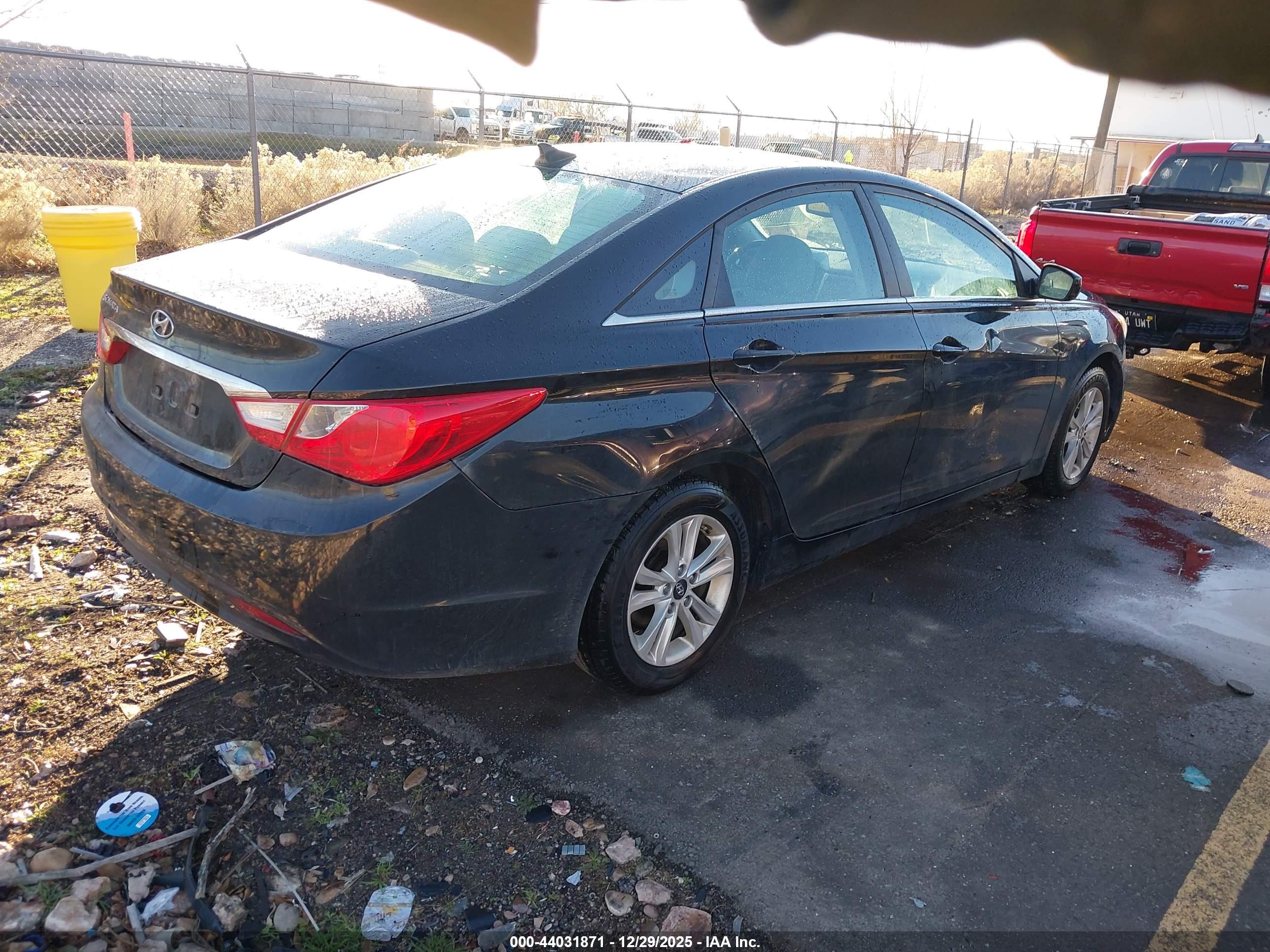 HYUNDAI SONATA image 4