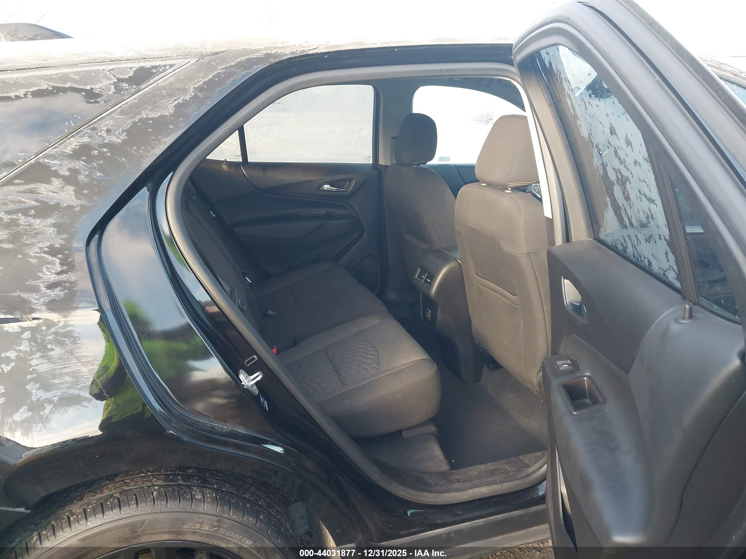 CHEVROLET EQUINOX image 8