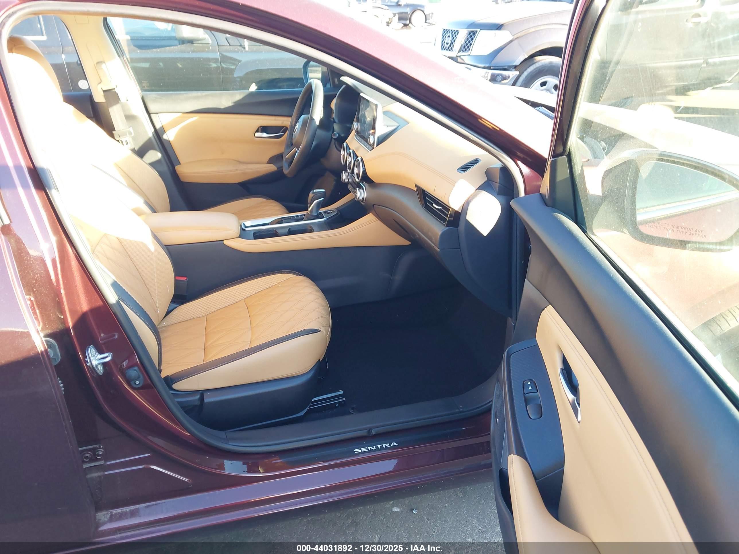 NISSAN SENTRA image 5