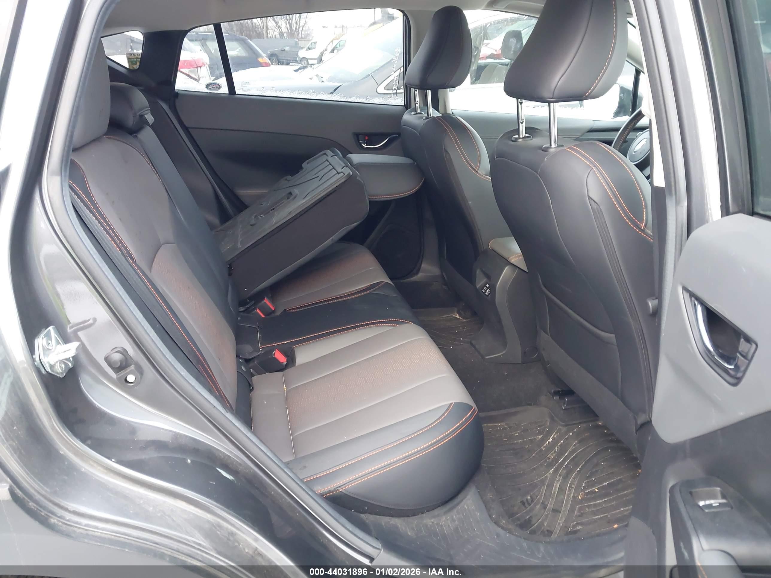 SUBARU CROSSTREK image 8