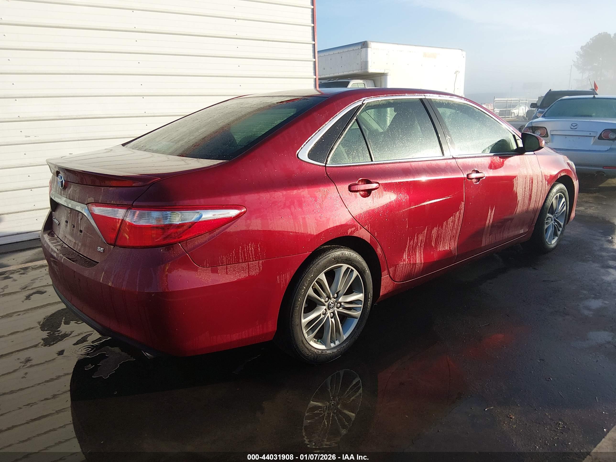 TOYOTA CAMRY image 4