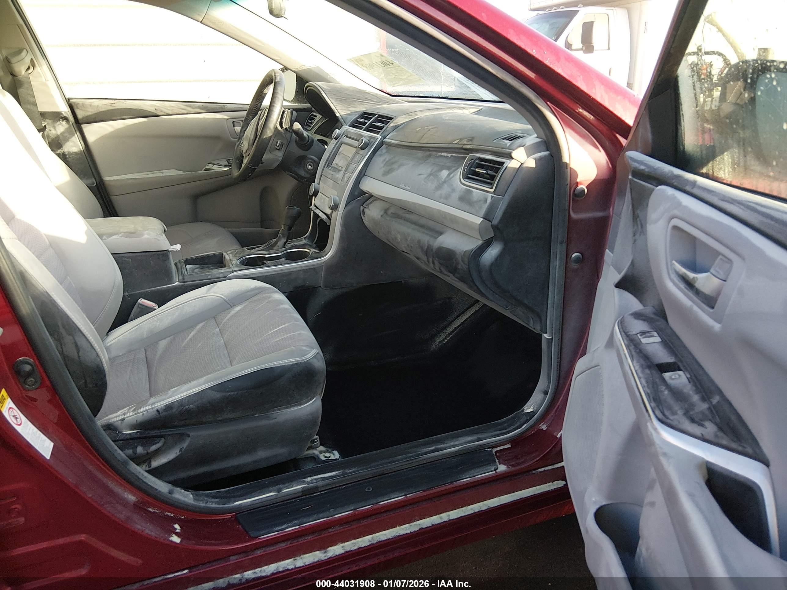 TOYOTA CAMRY image 5