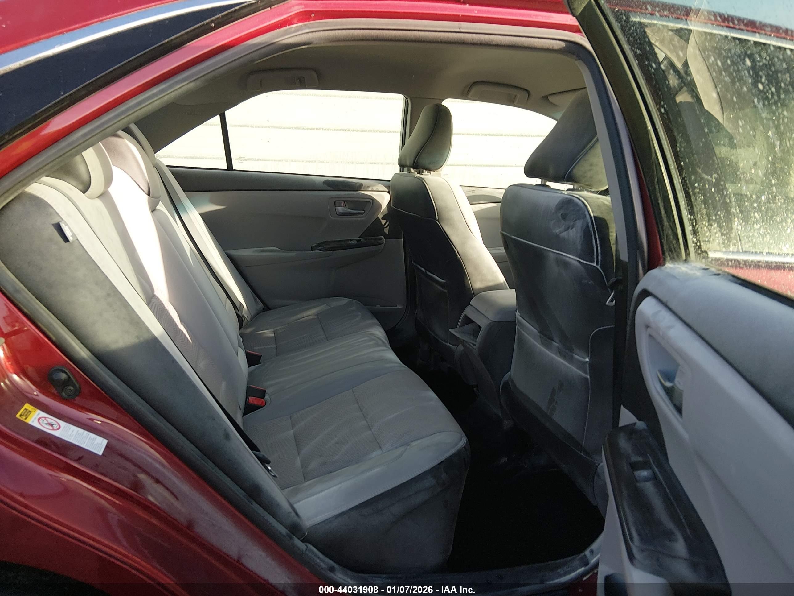 TOYOTA CAMRY image 8