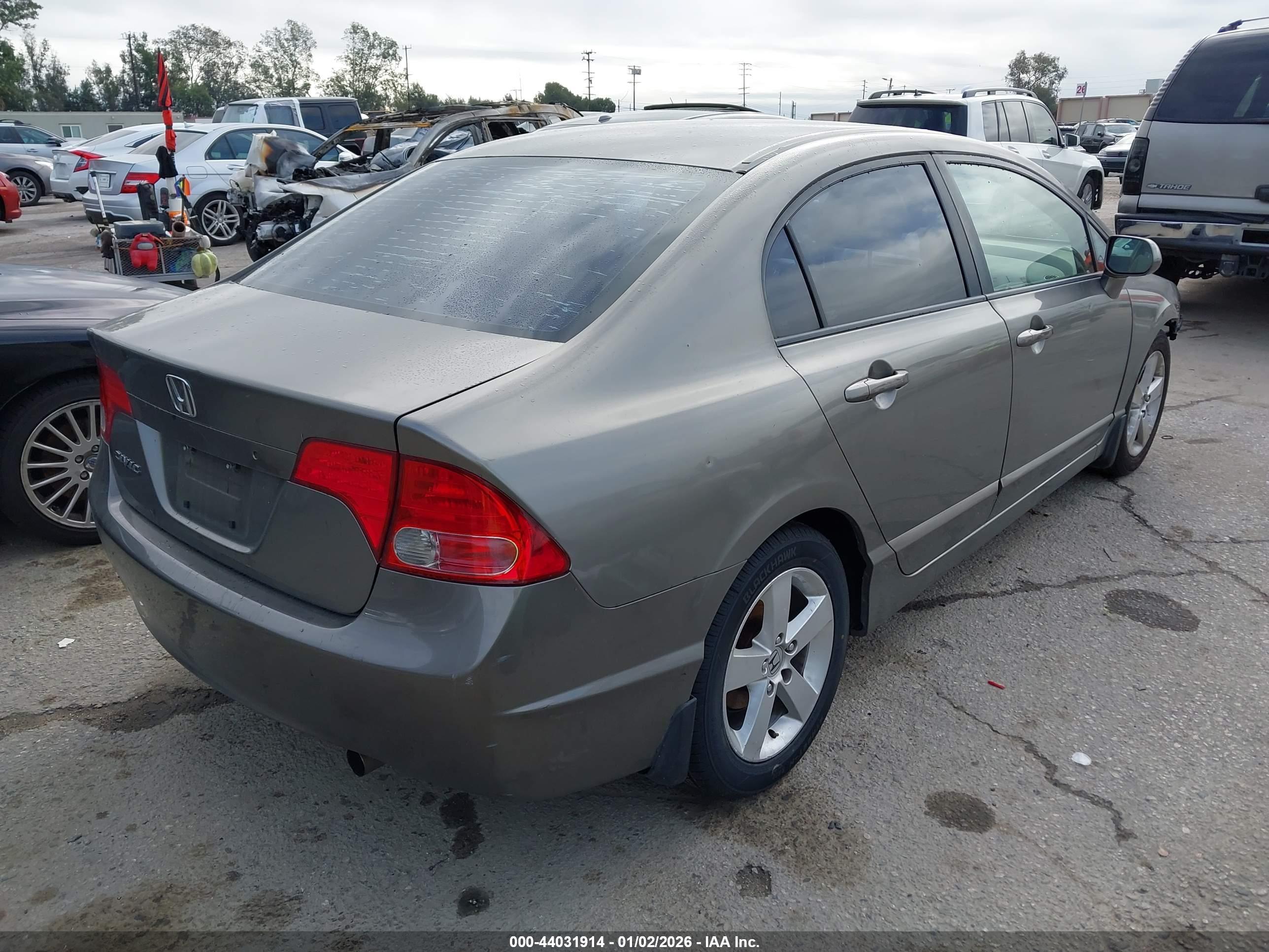 HONDA CIVIC image 4