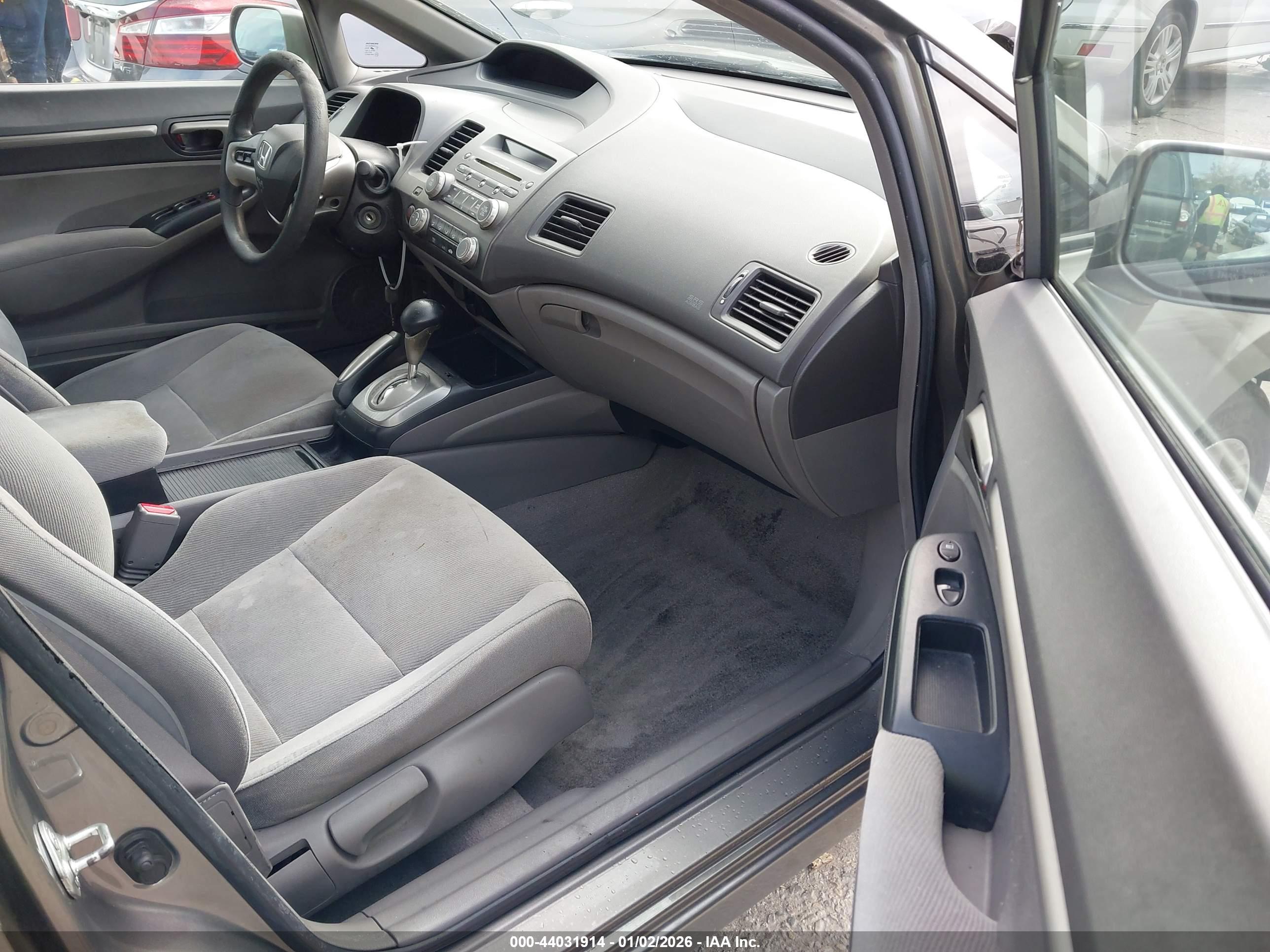 HONDA CIVIC image 5