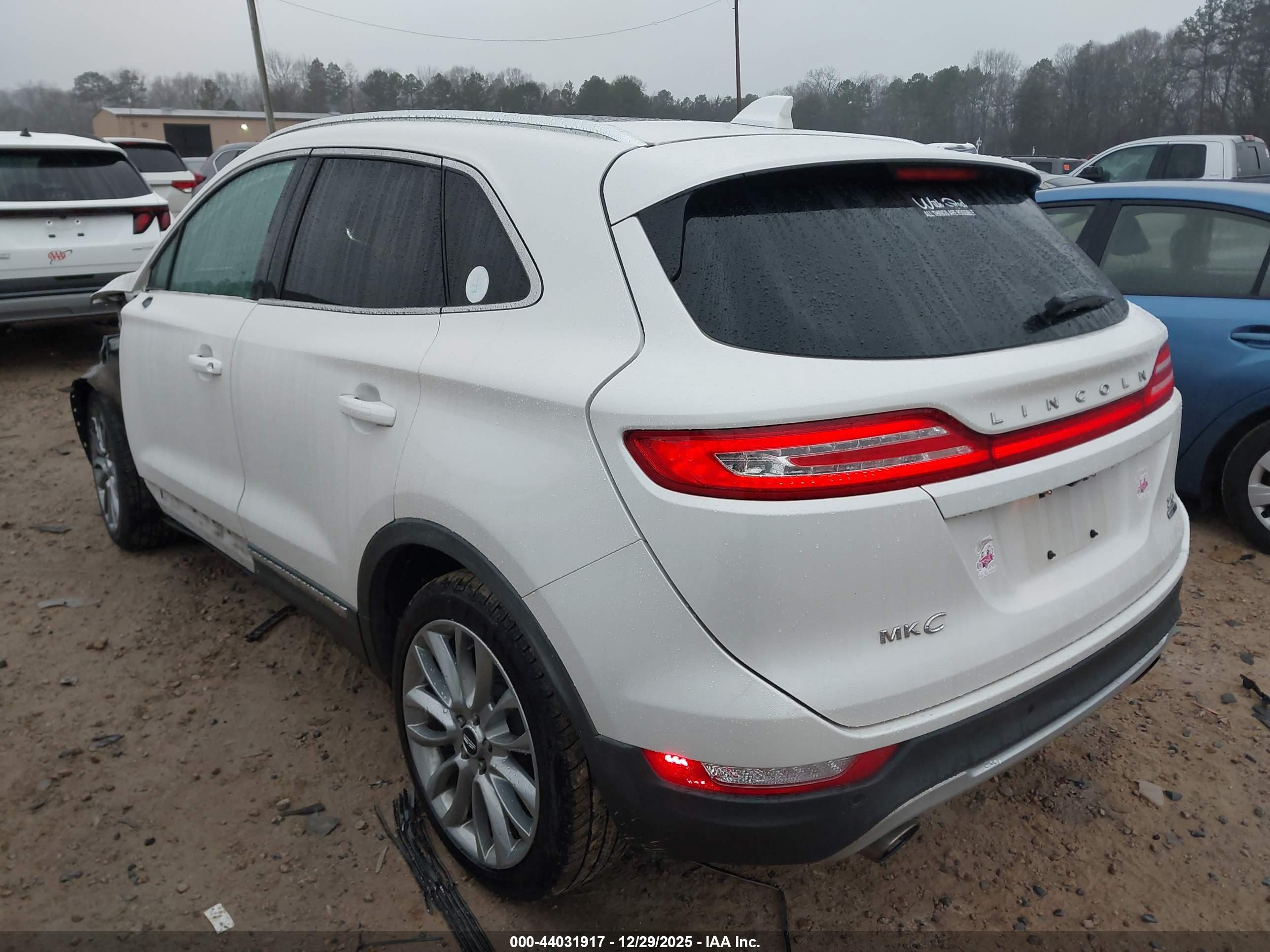 LINCOLN MKC image 3