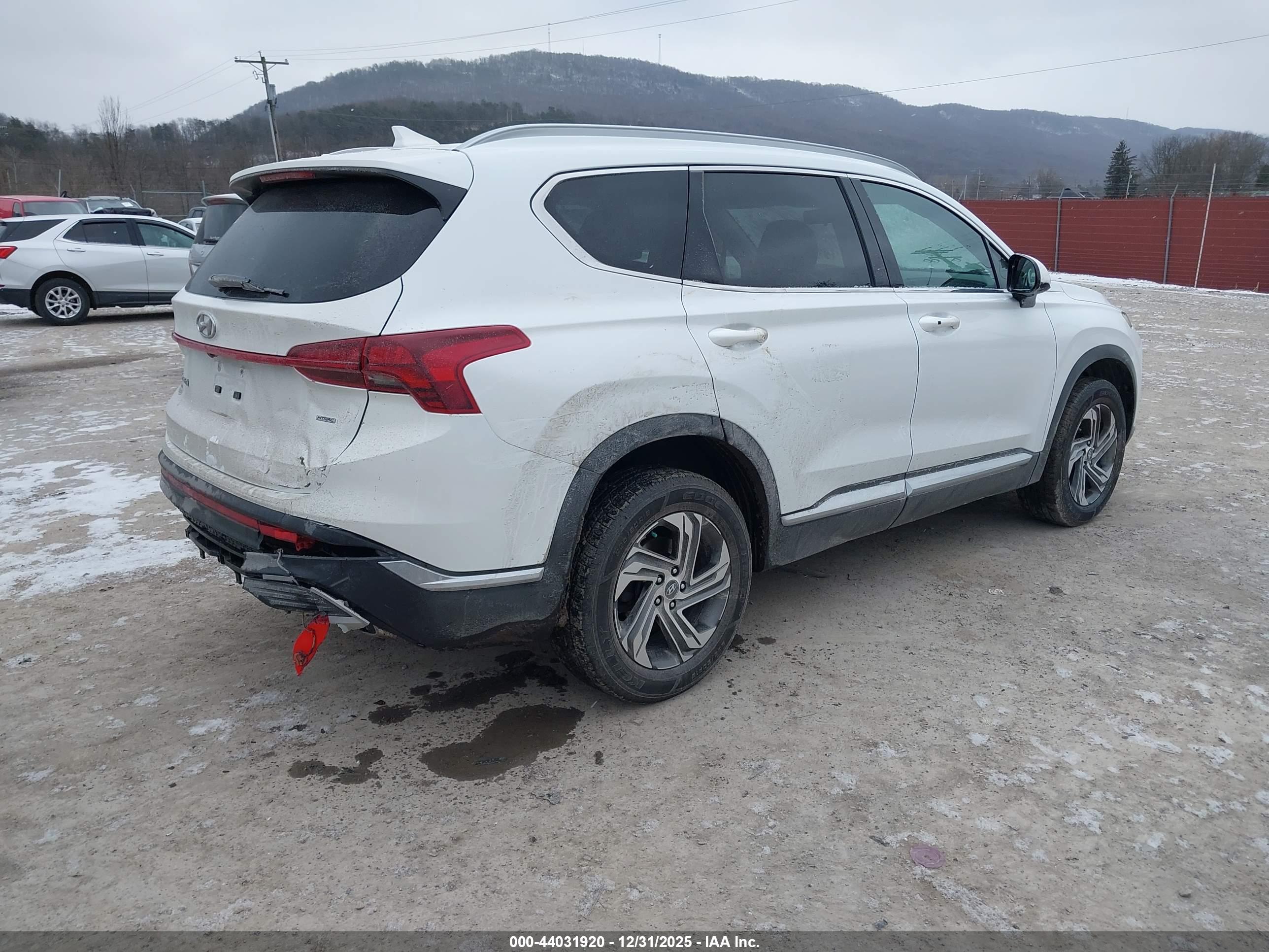 HYUNDAI SANTA image 4