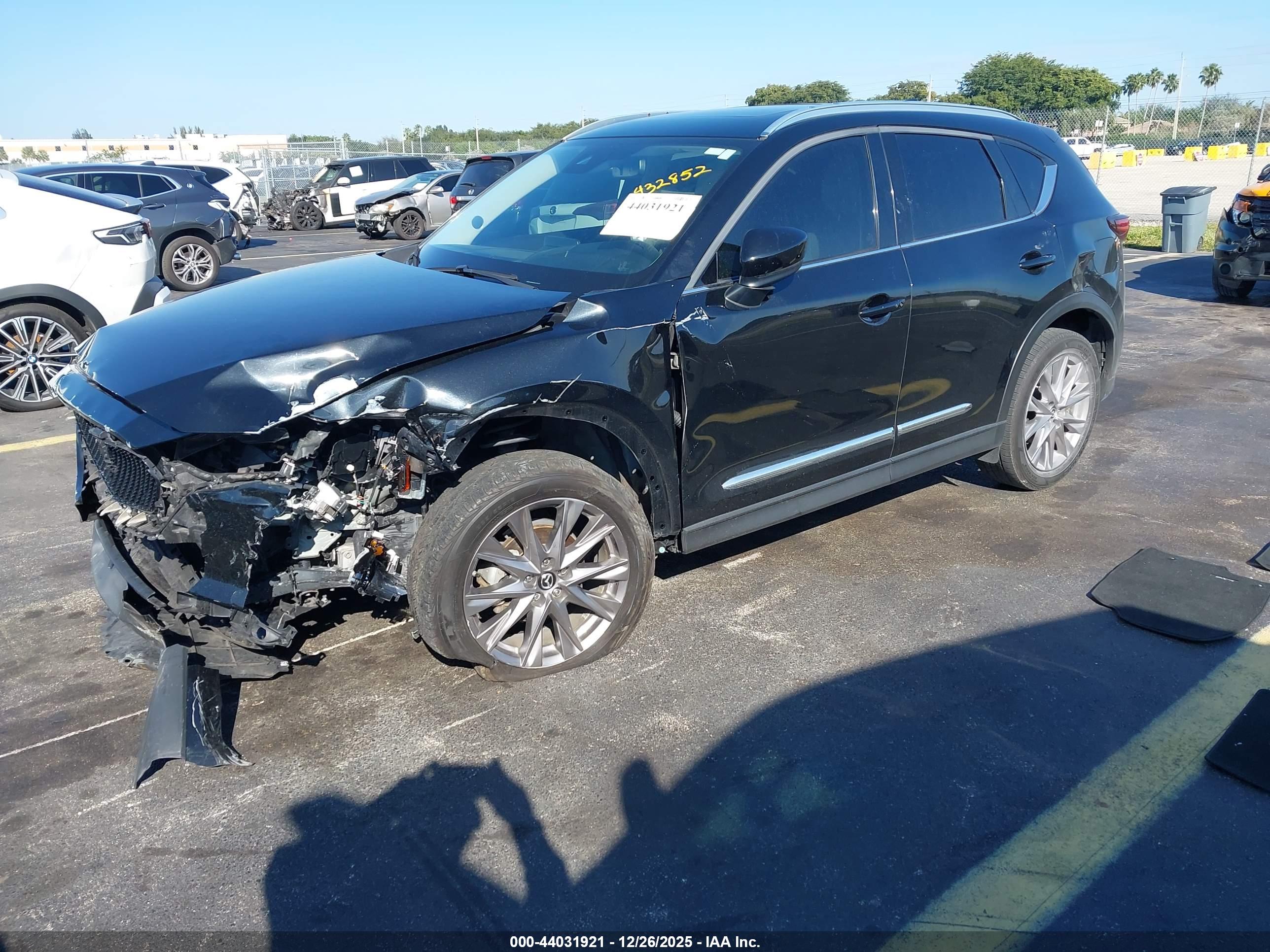 MAZDA CX-5 image 2