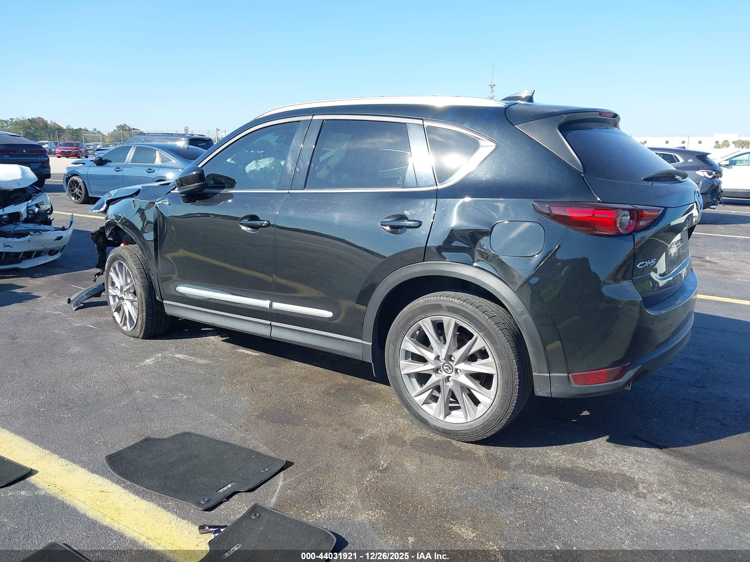 MAZDA CX-5 image 3