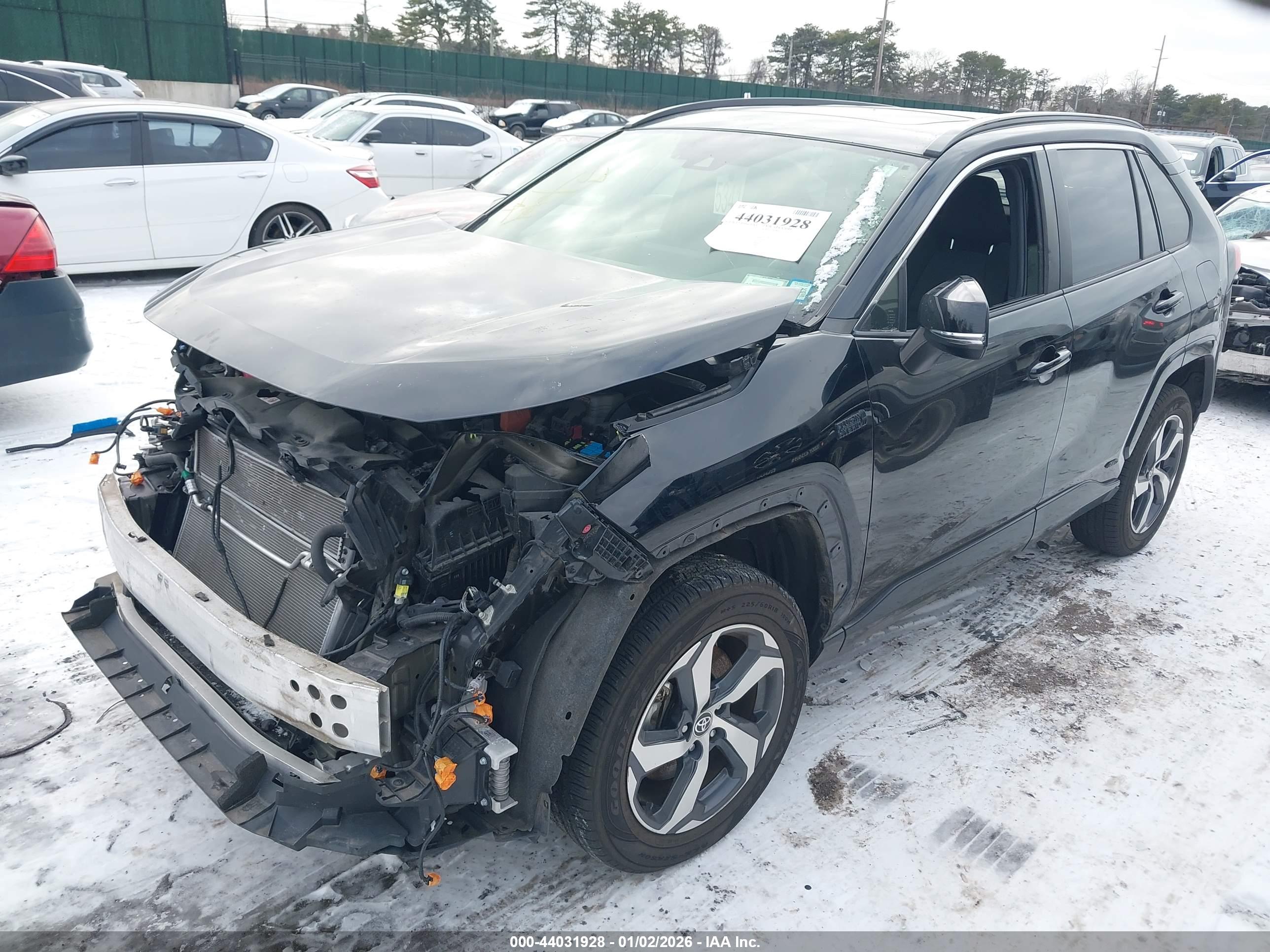 TOYOTA RAV4 image 2