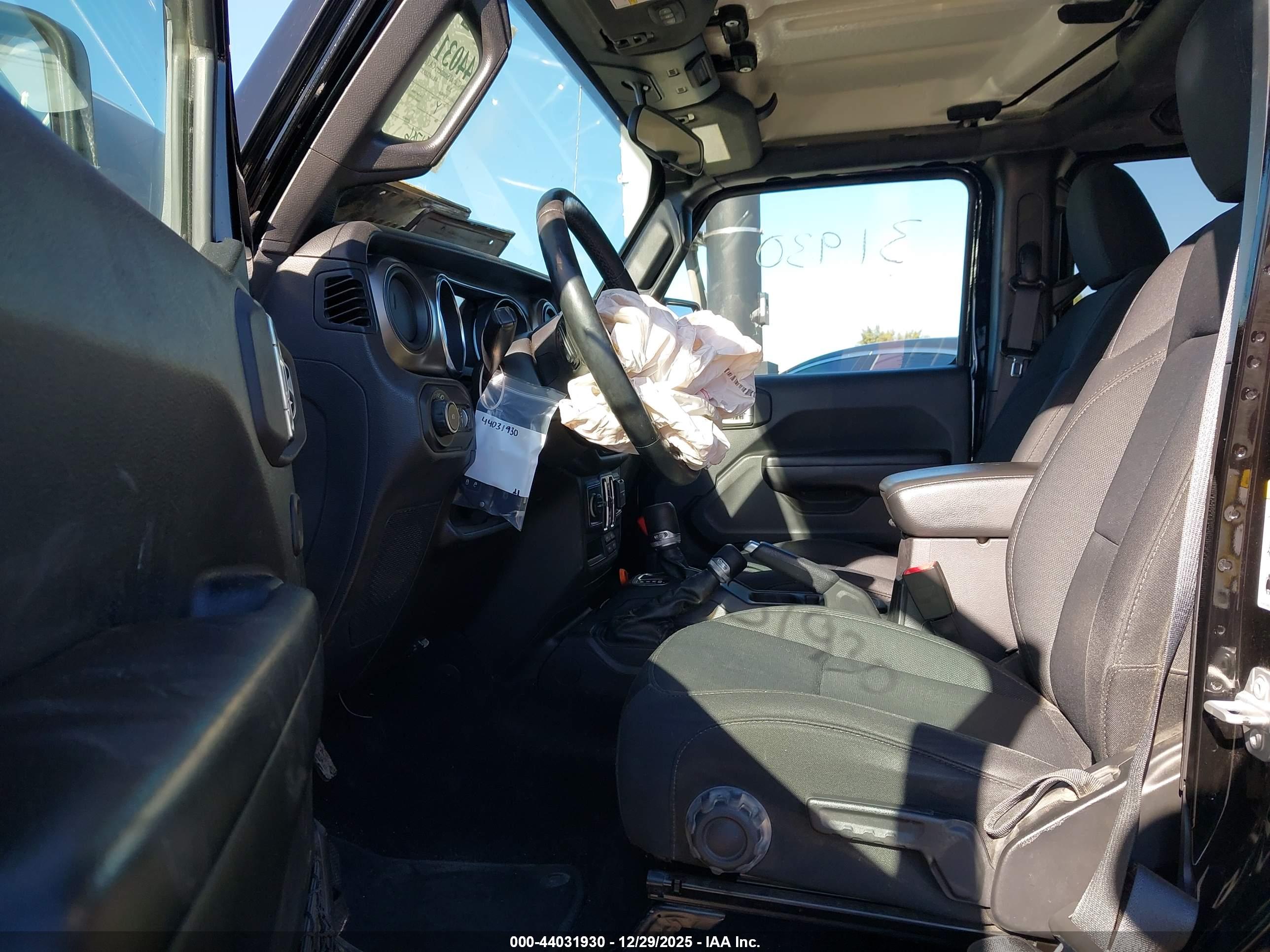 JEEP WRANGLER image 5