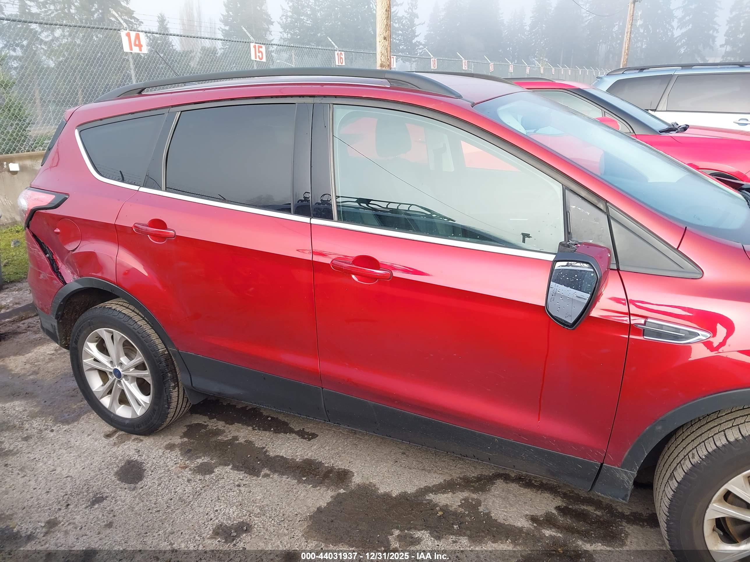 FORD ESCAPE image 6