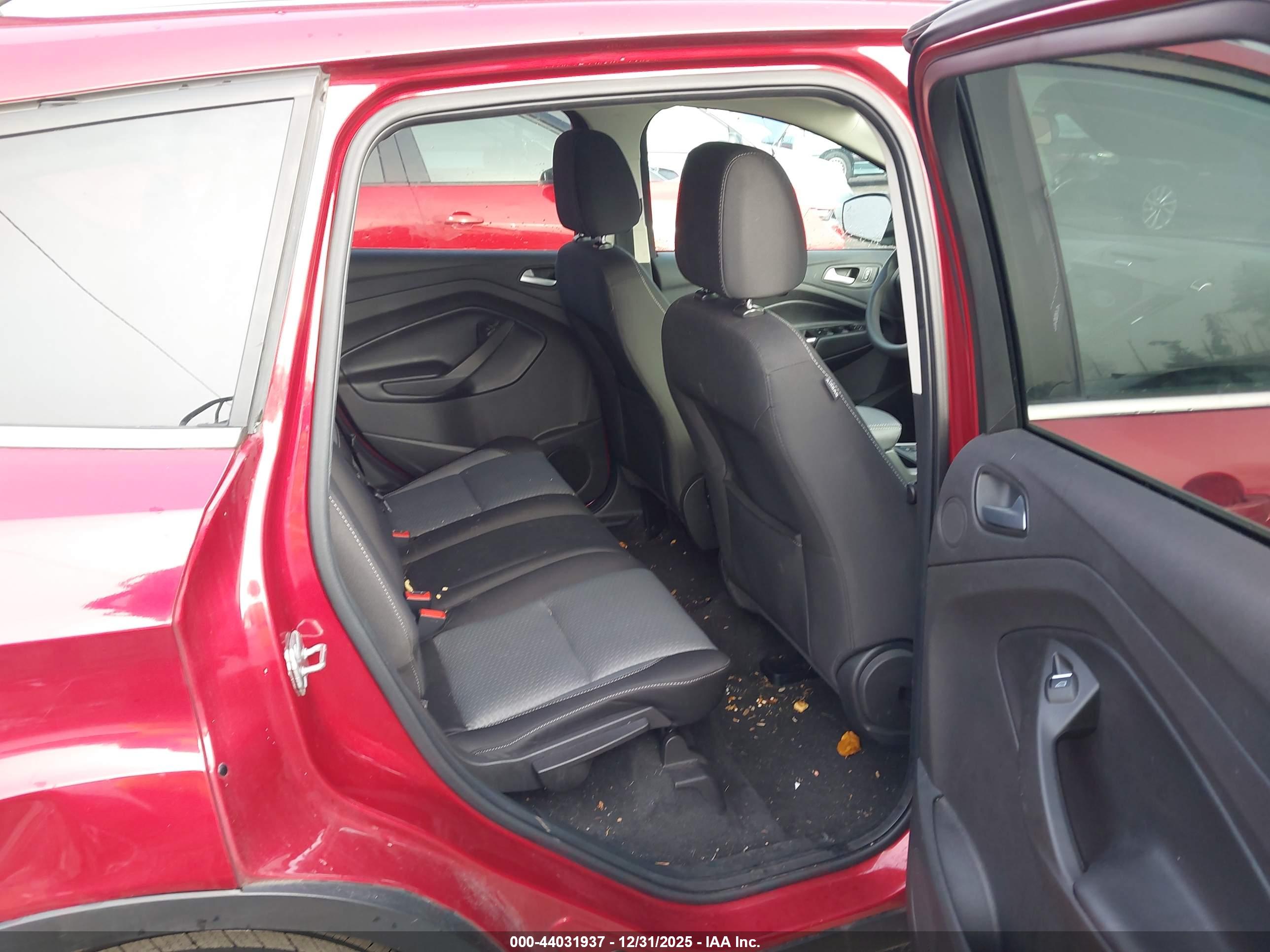 FORD ESCAPE image 8