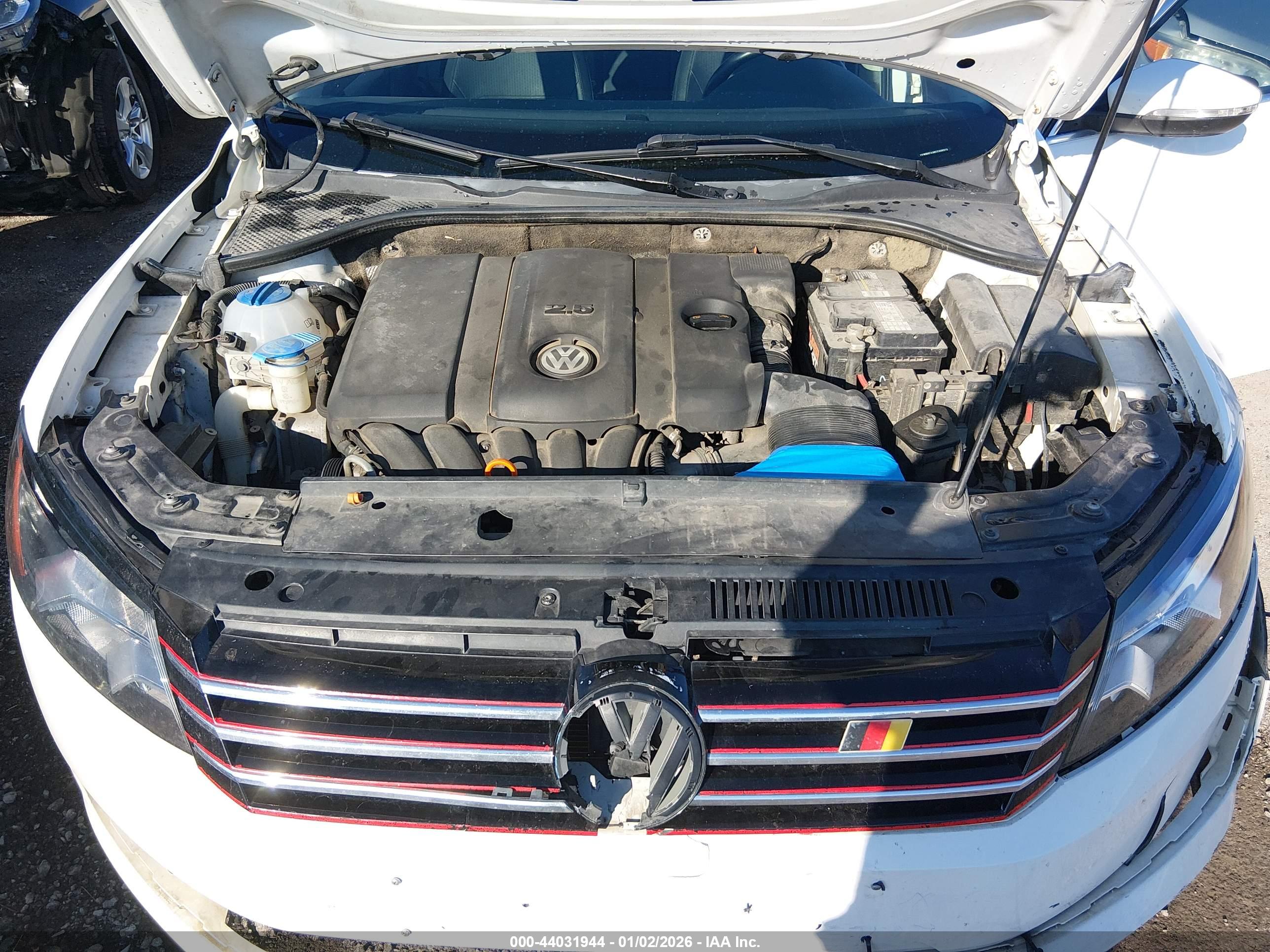 VOLKSWAGEN PASSAT image 10