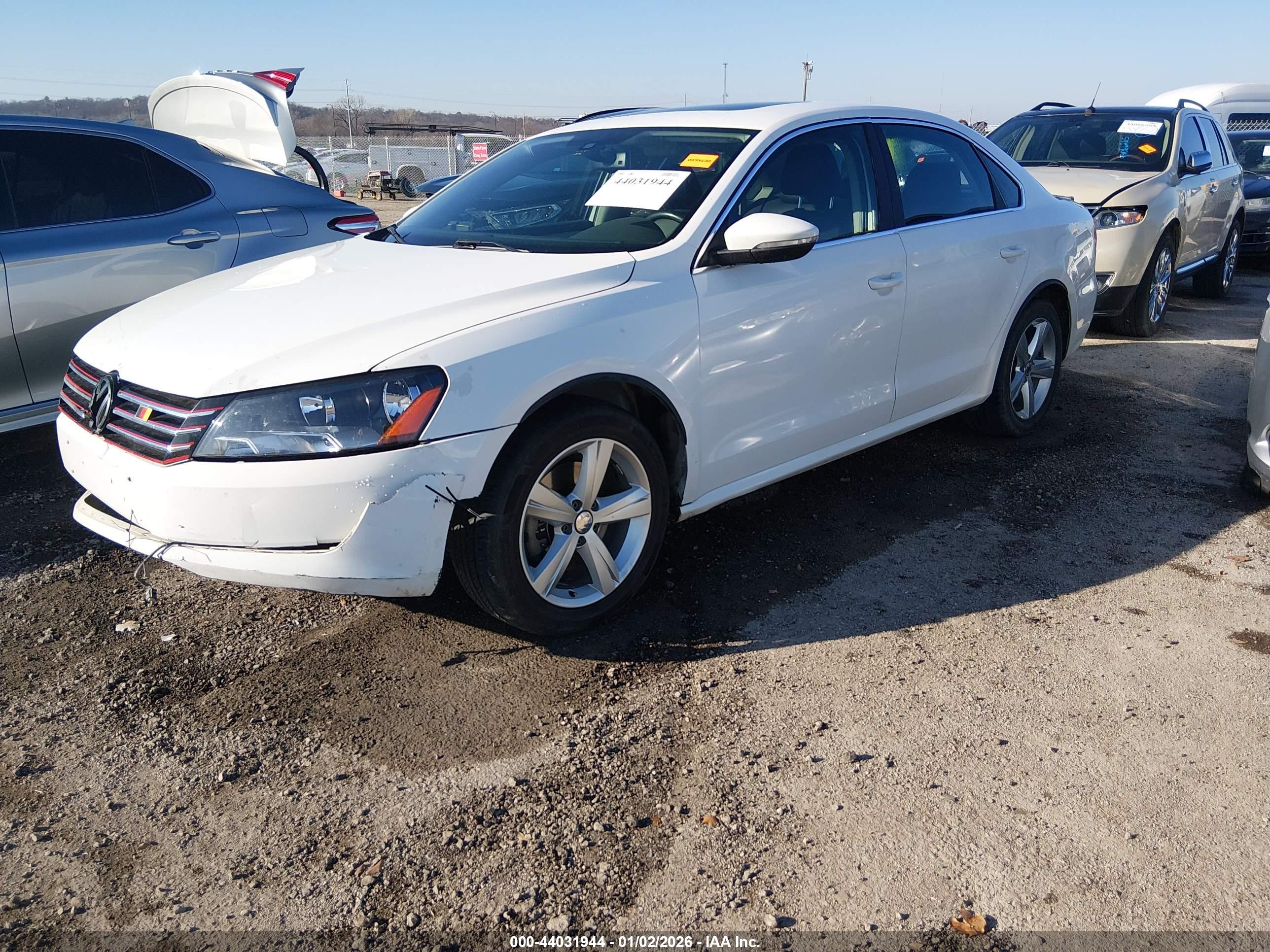 VOLKSWAGEN PASSAT image 2