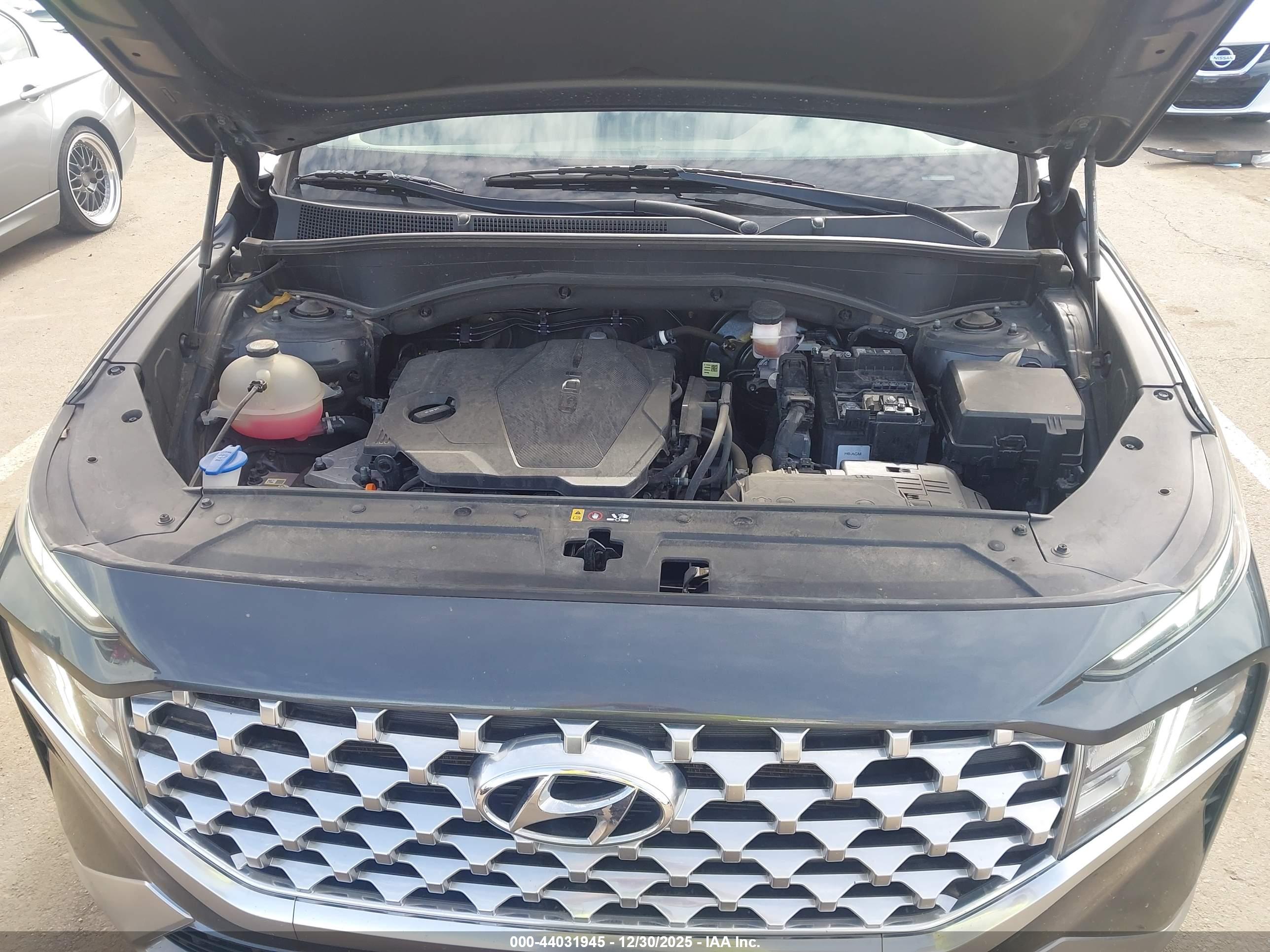 HYUNDAI SANTA image 10