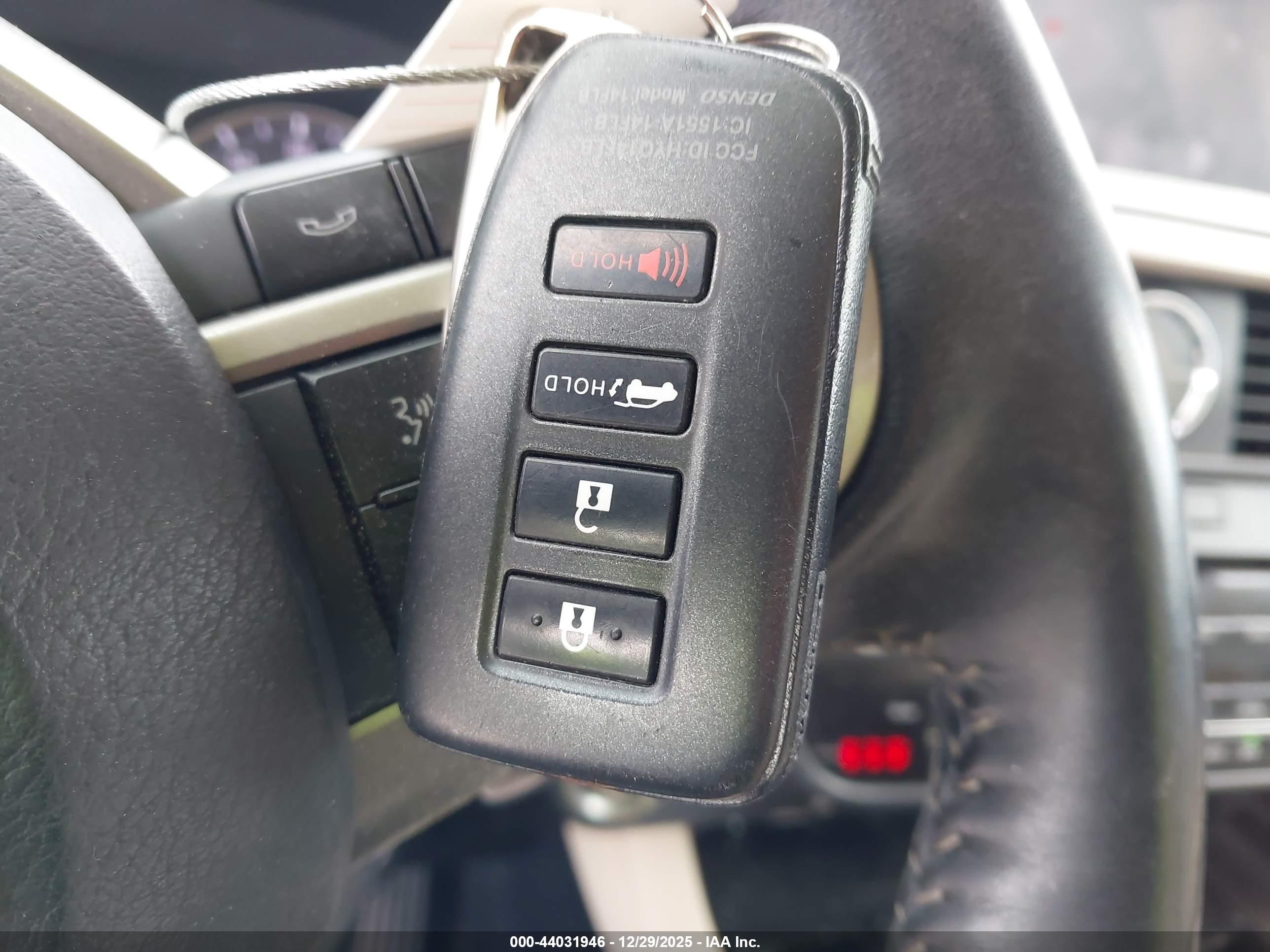 LEXUS RX image 11