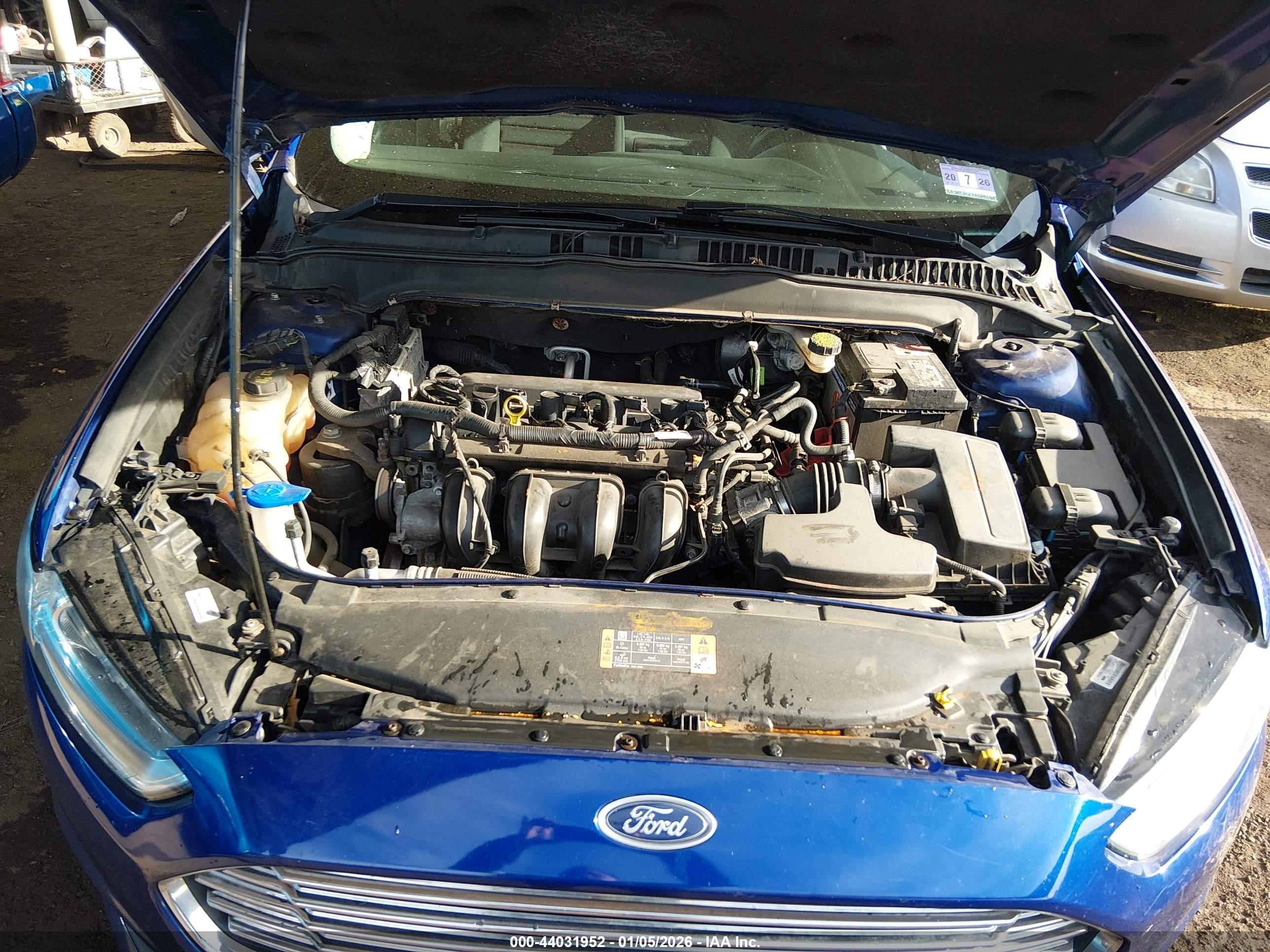 FORD FUSION image 10