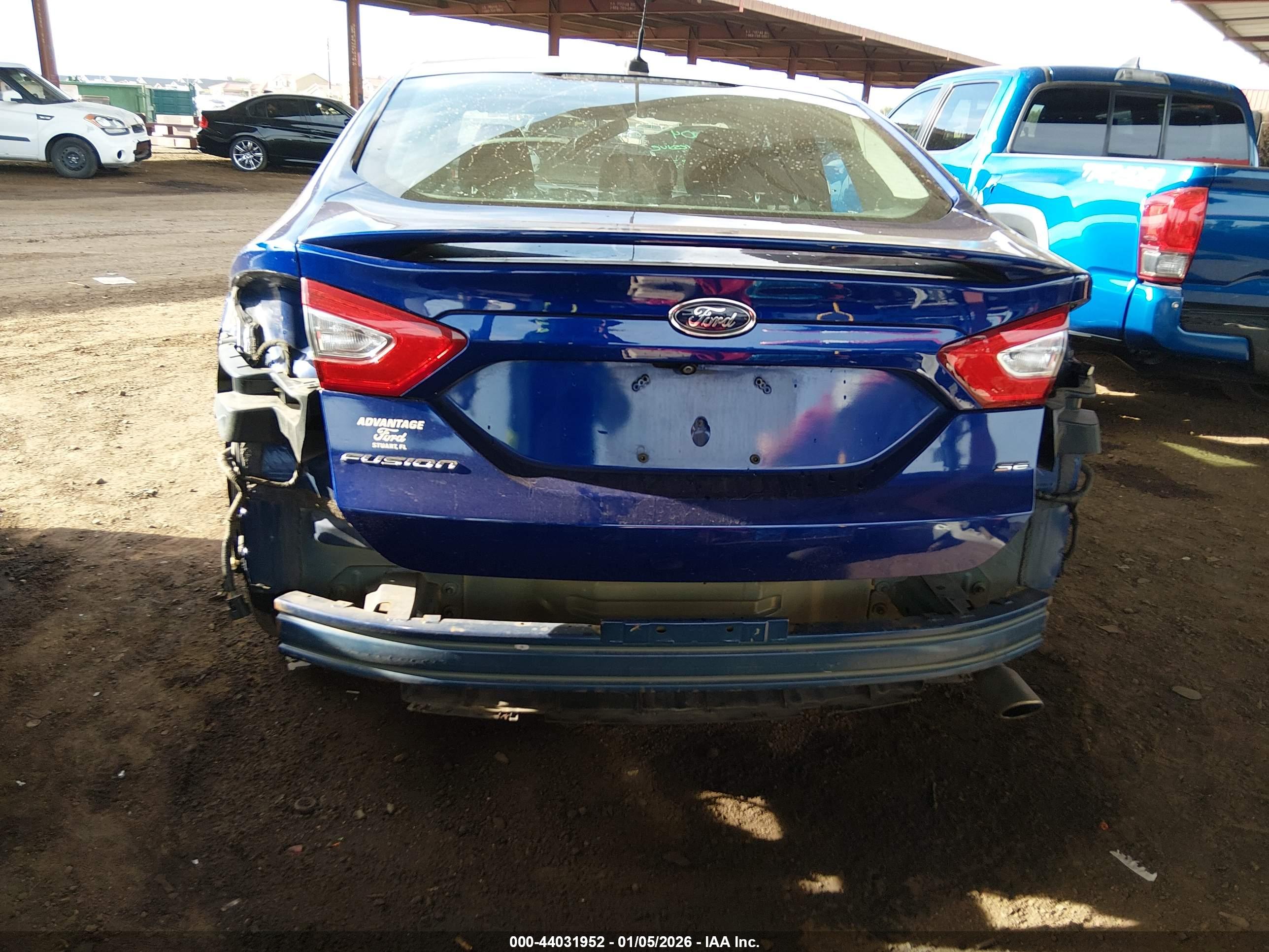FORD FUSION image 6