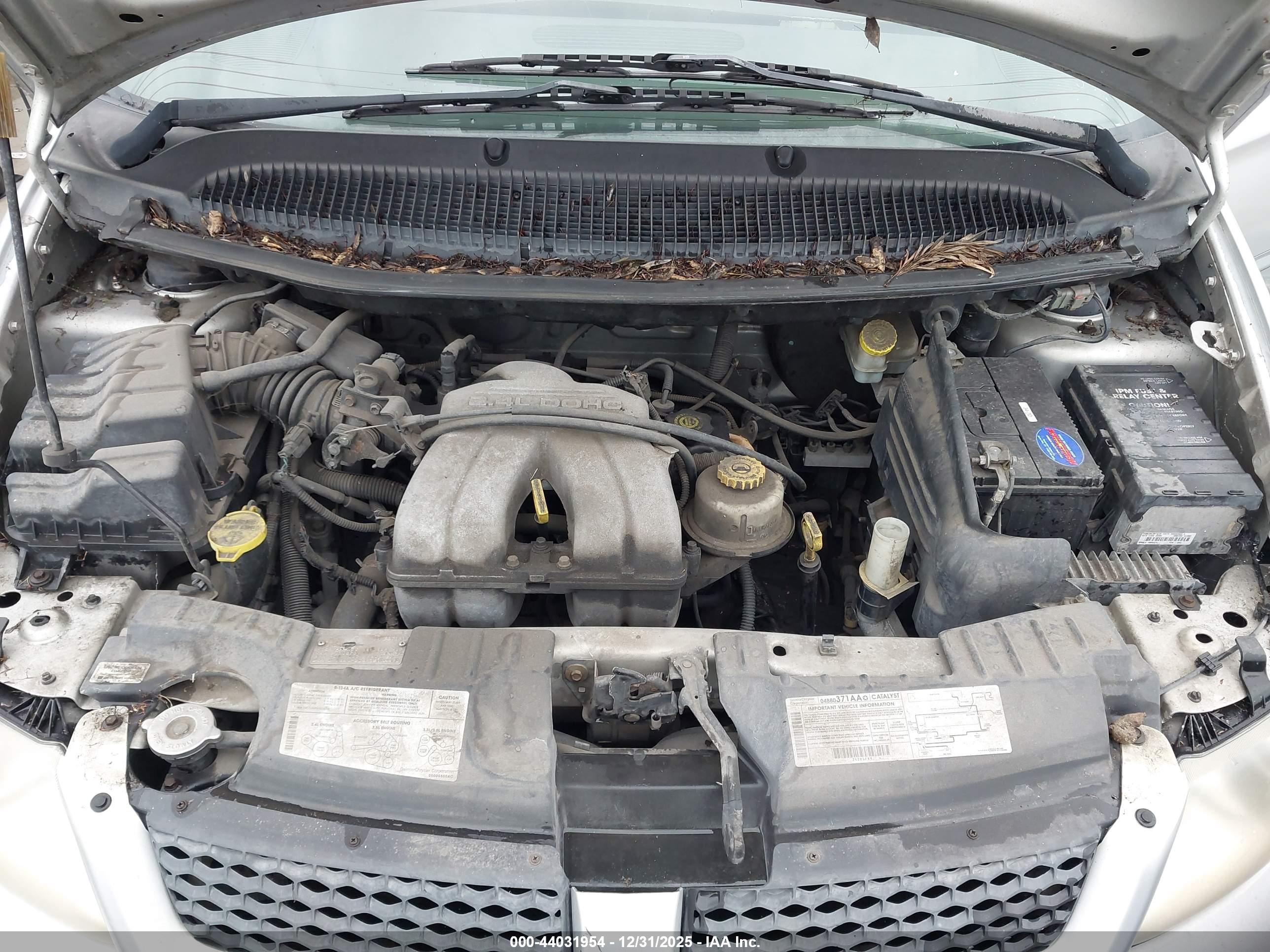 DODGE CARAVAN image 10