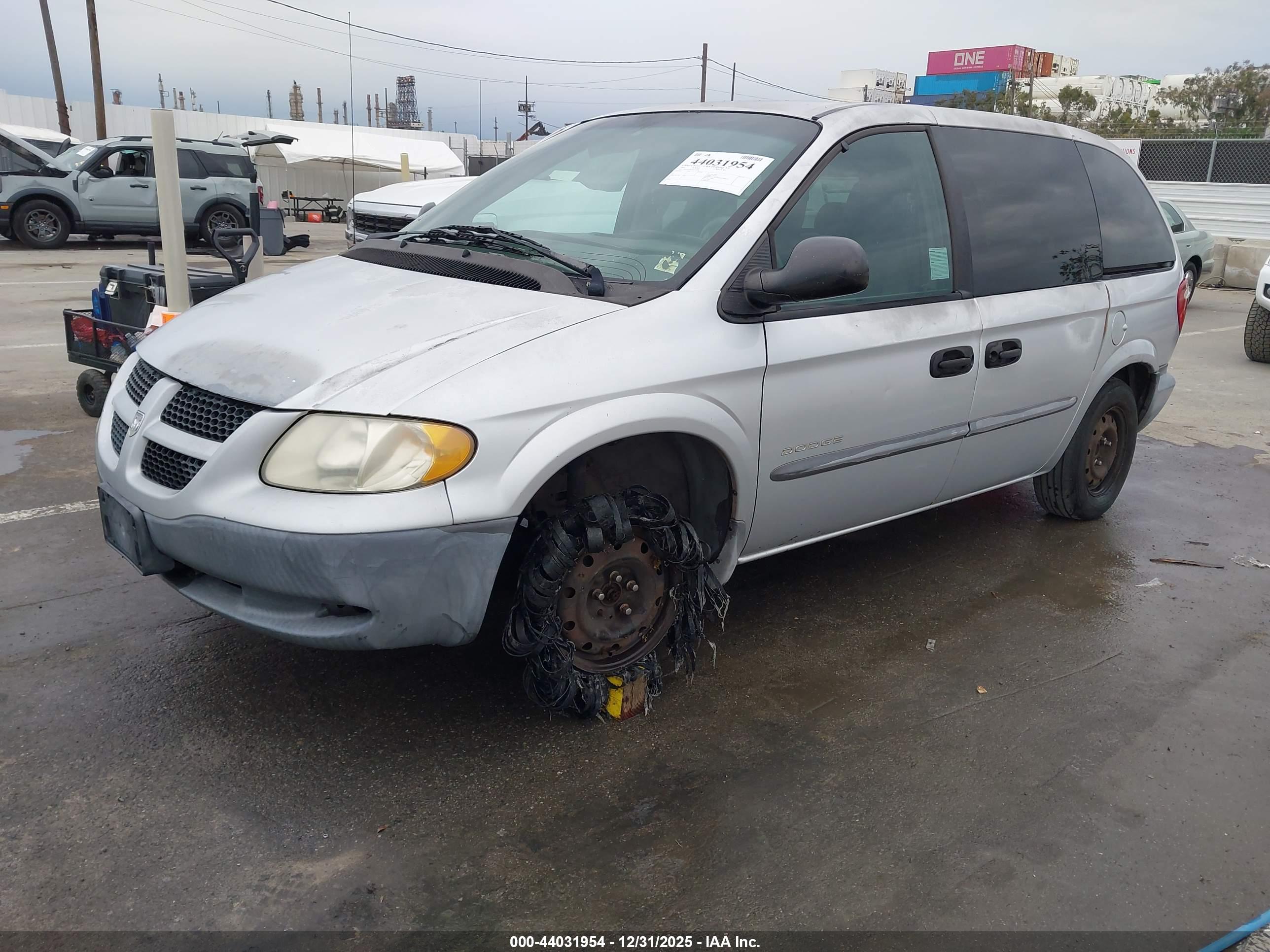 DODGE CARAVAN image 2