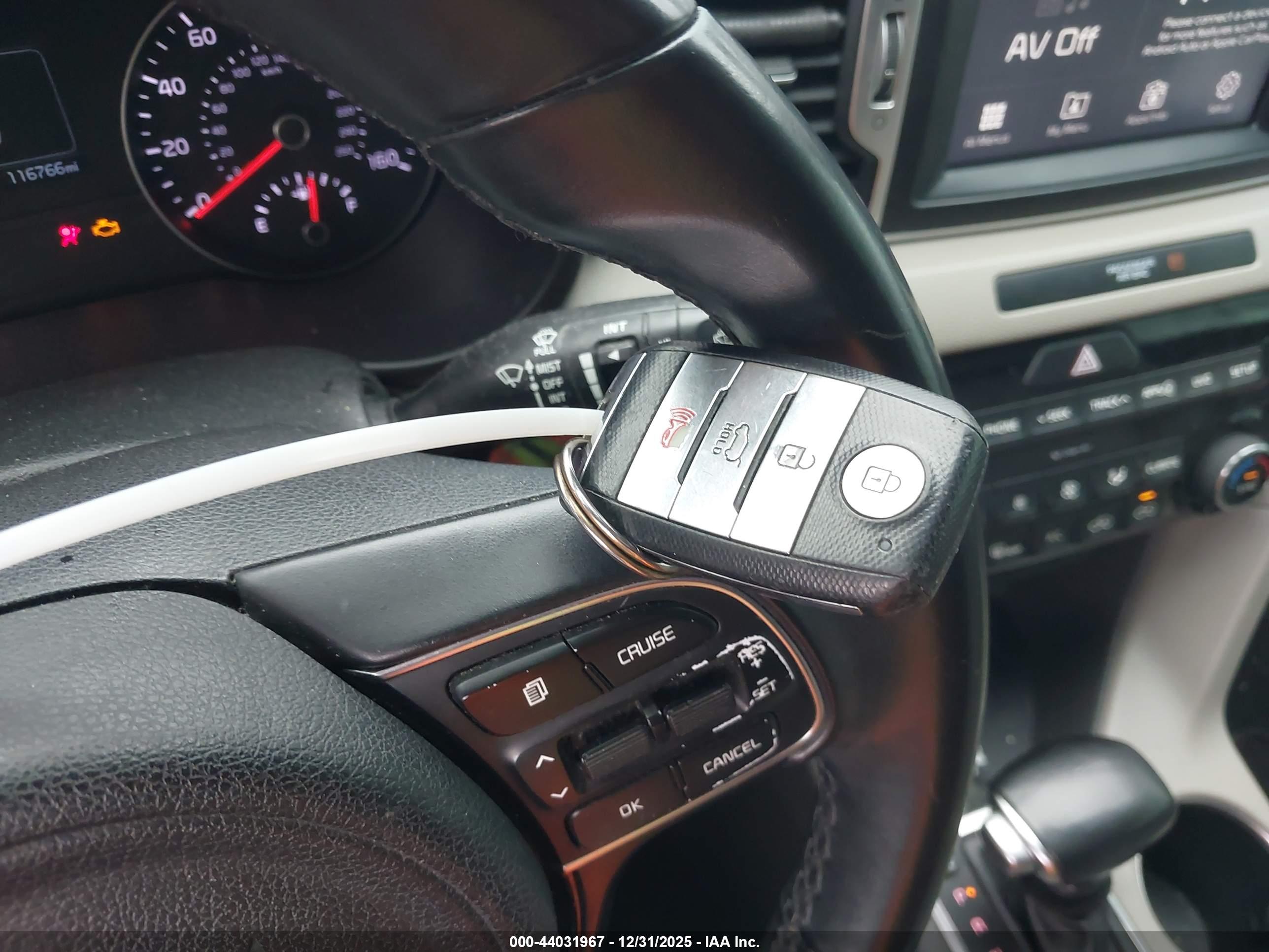 KIA SPORTAGE image 11