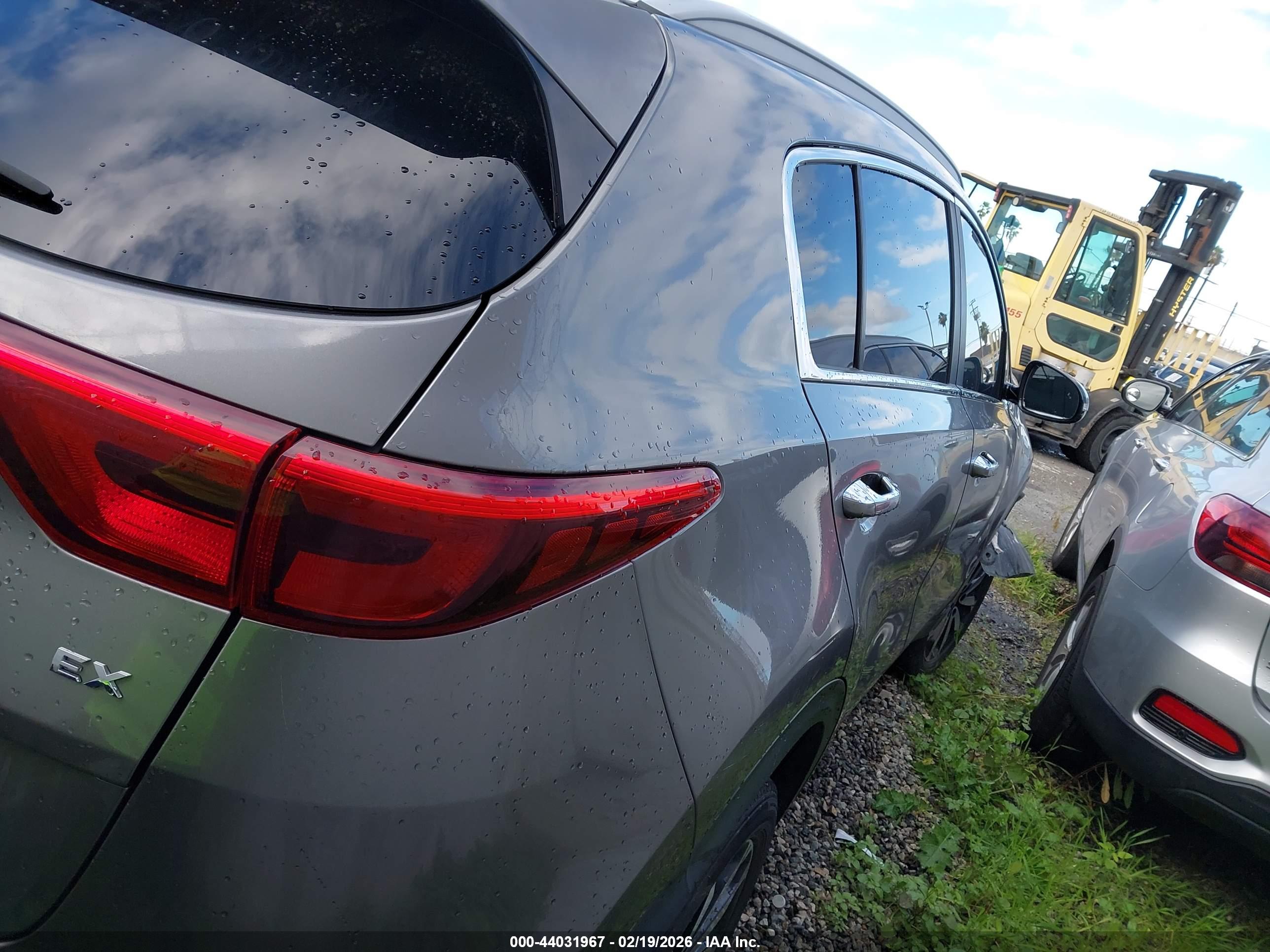 KIA SPORTAGE image 4