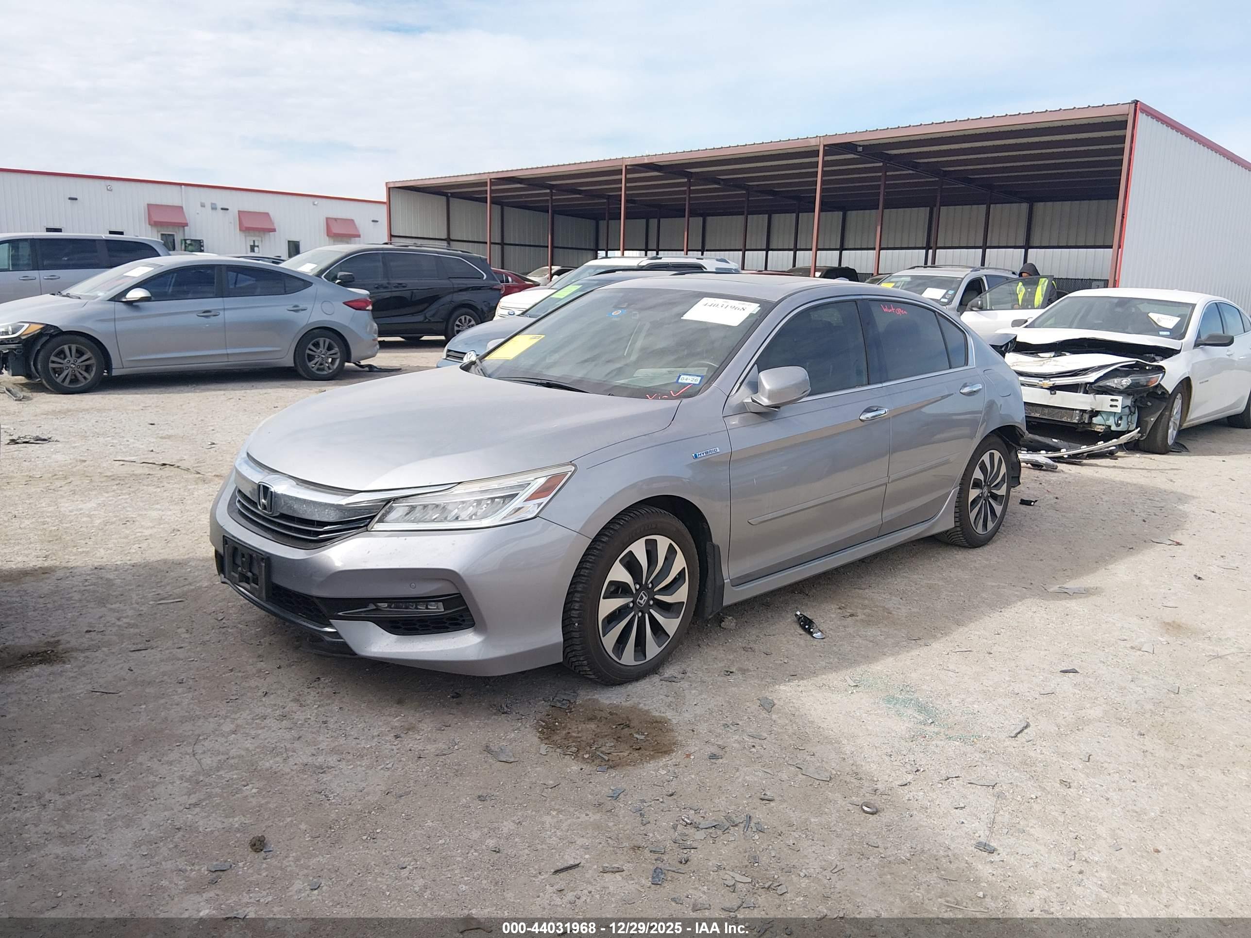HONDA ACCORD image 2