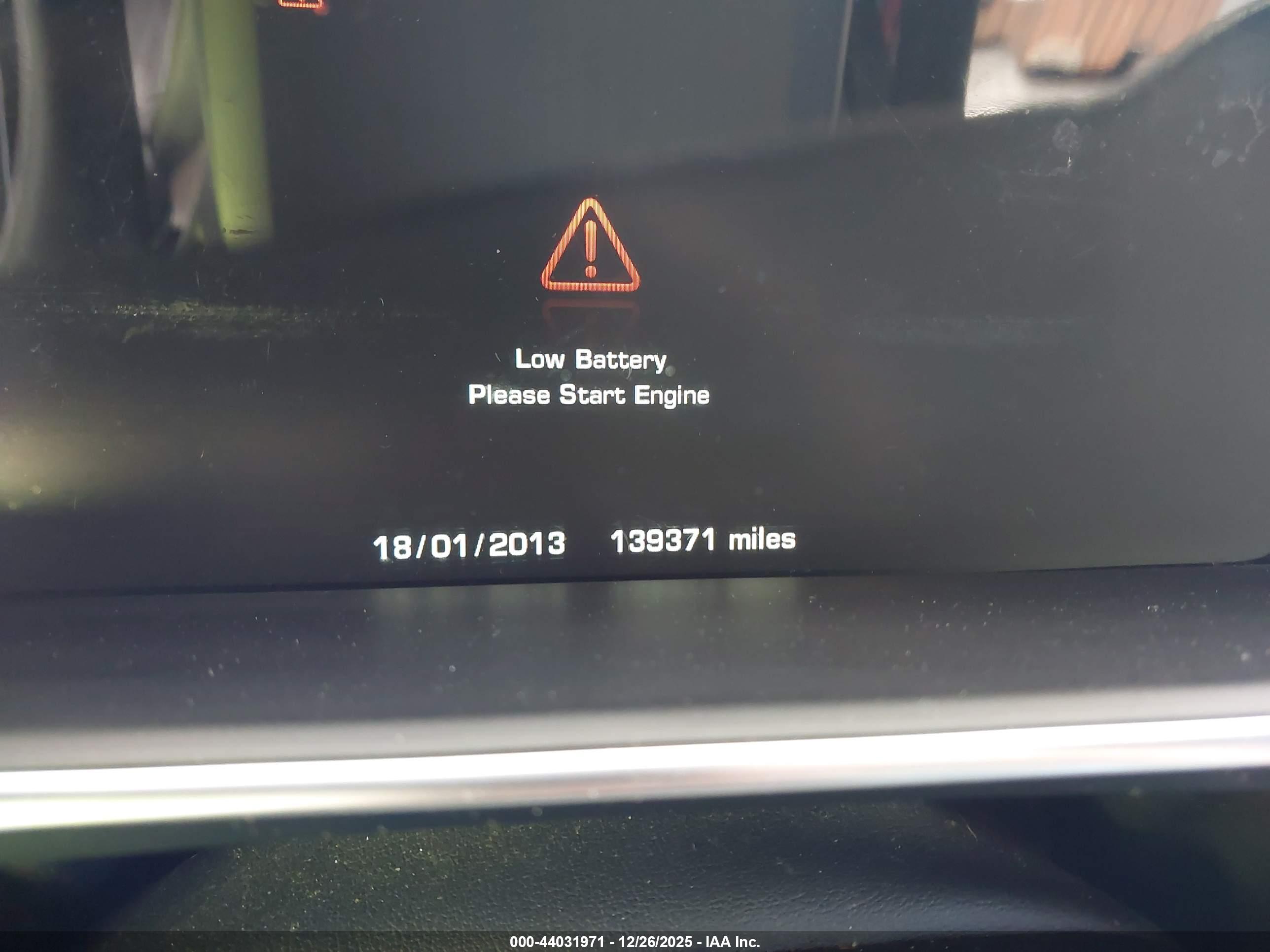 LAND ROVER image 7