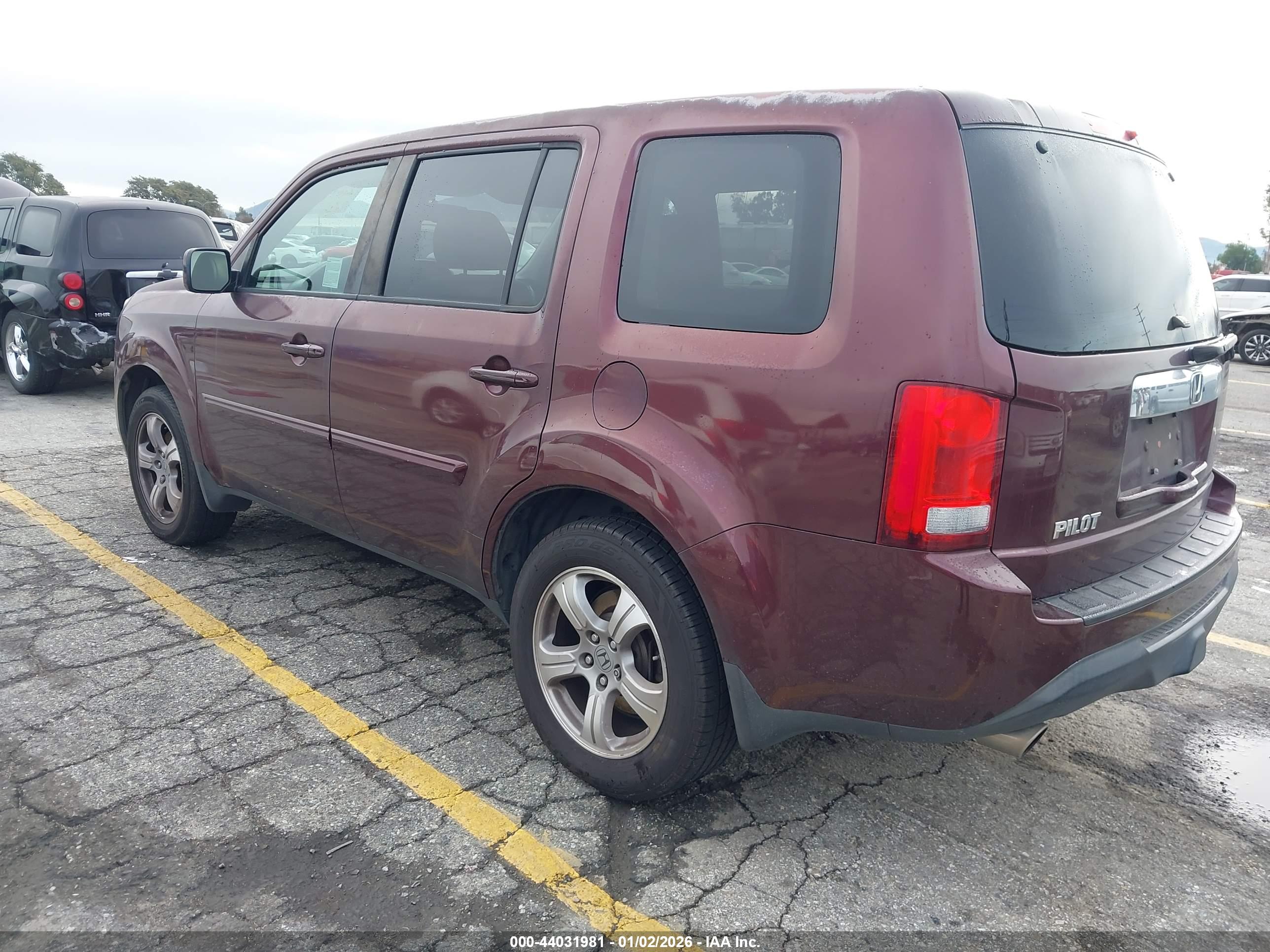 HONDA PILOT image 3