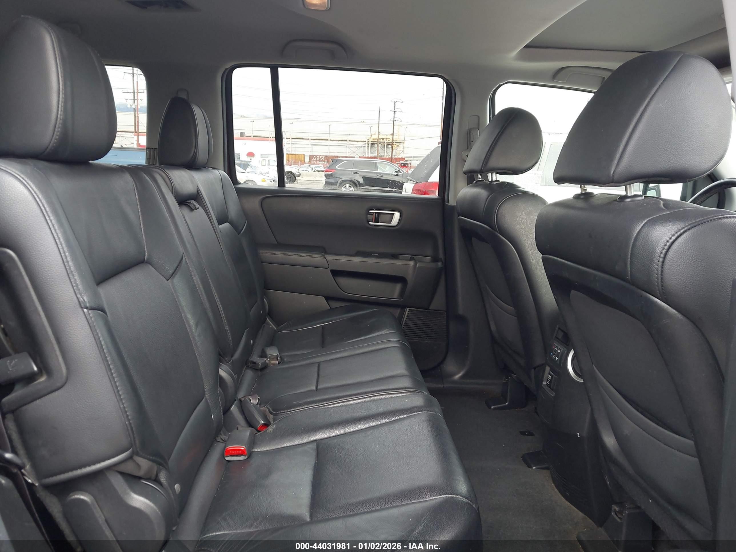HONDA PILOT image 8